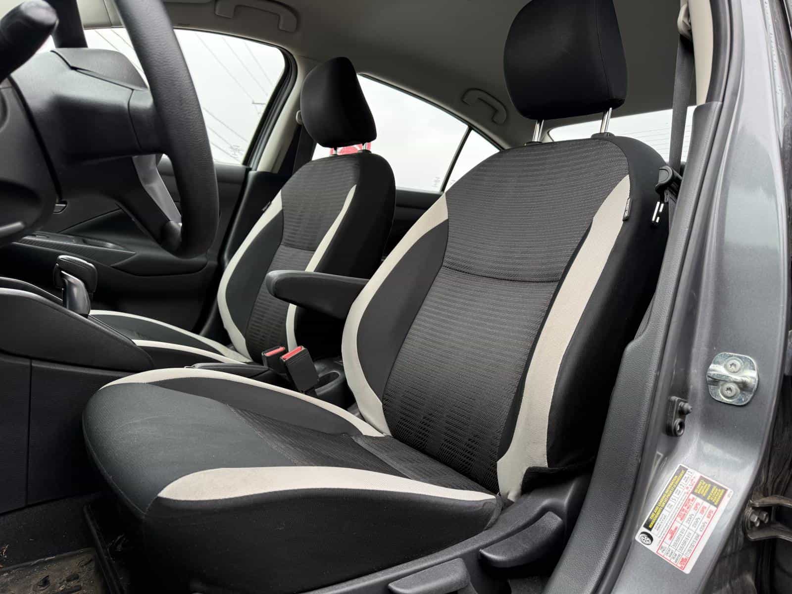 Image 11 Nissan Versa SV 2021