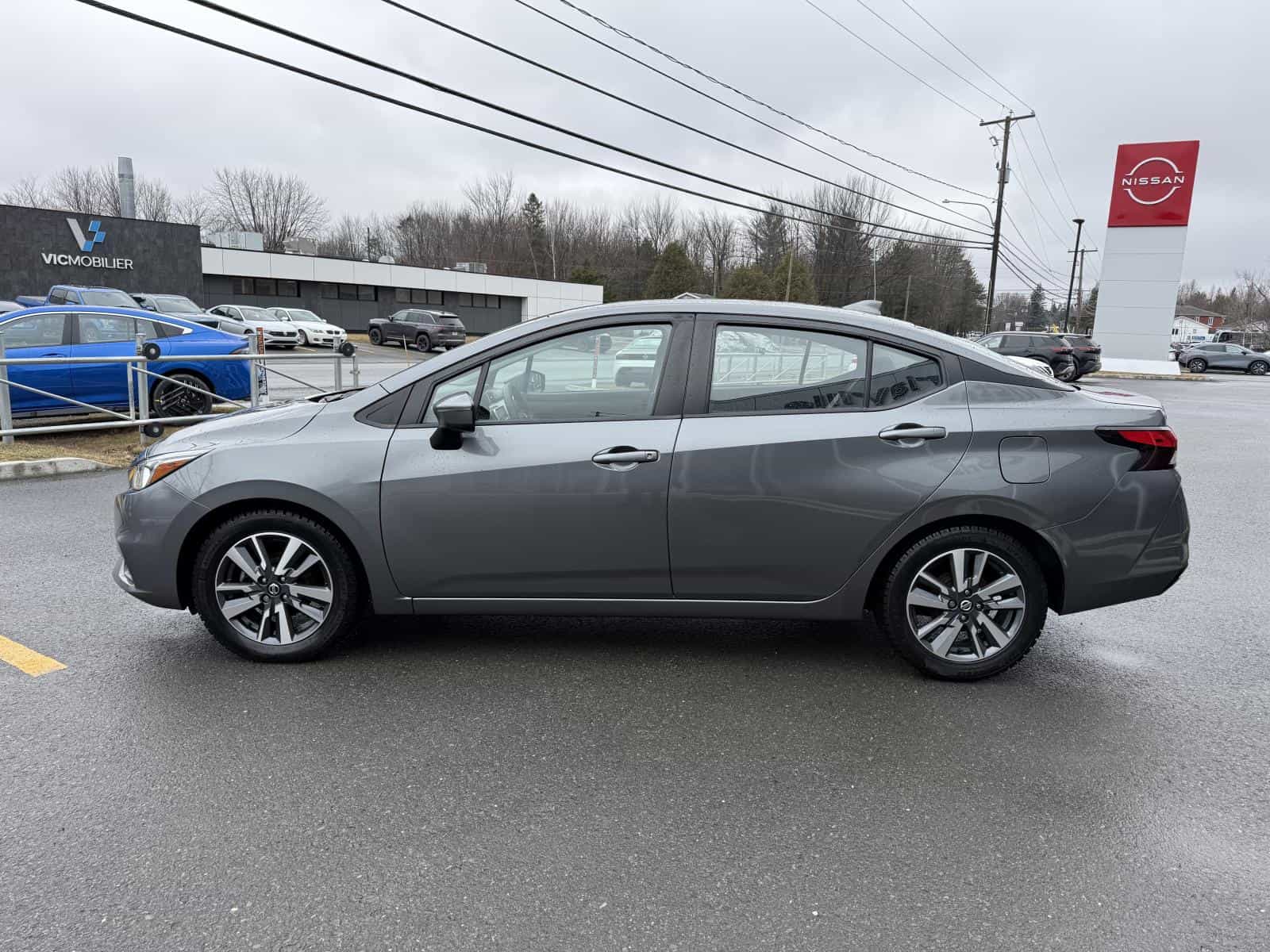 Image 5 Nissan Versa SV 2021