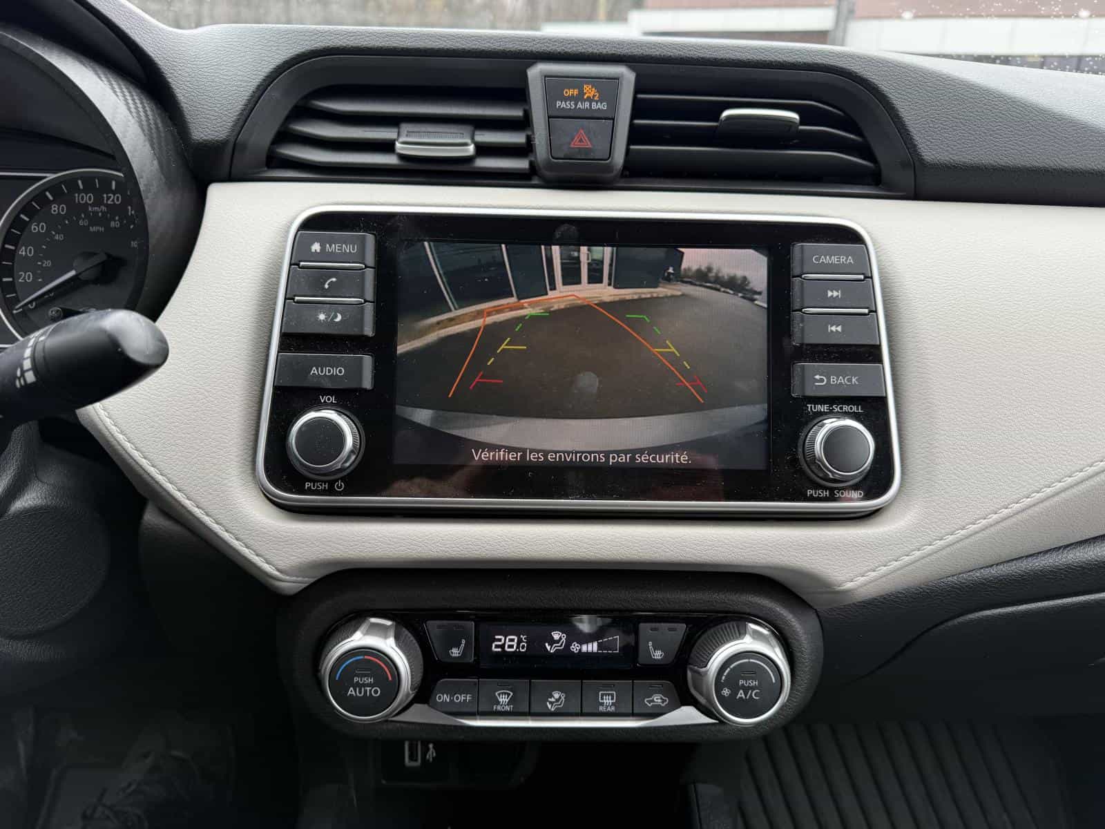 Image 18 Nissan Versa SV 2021