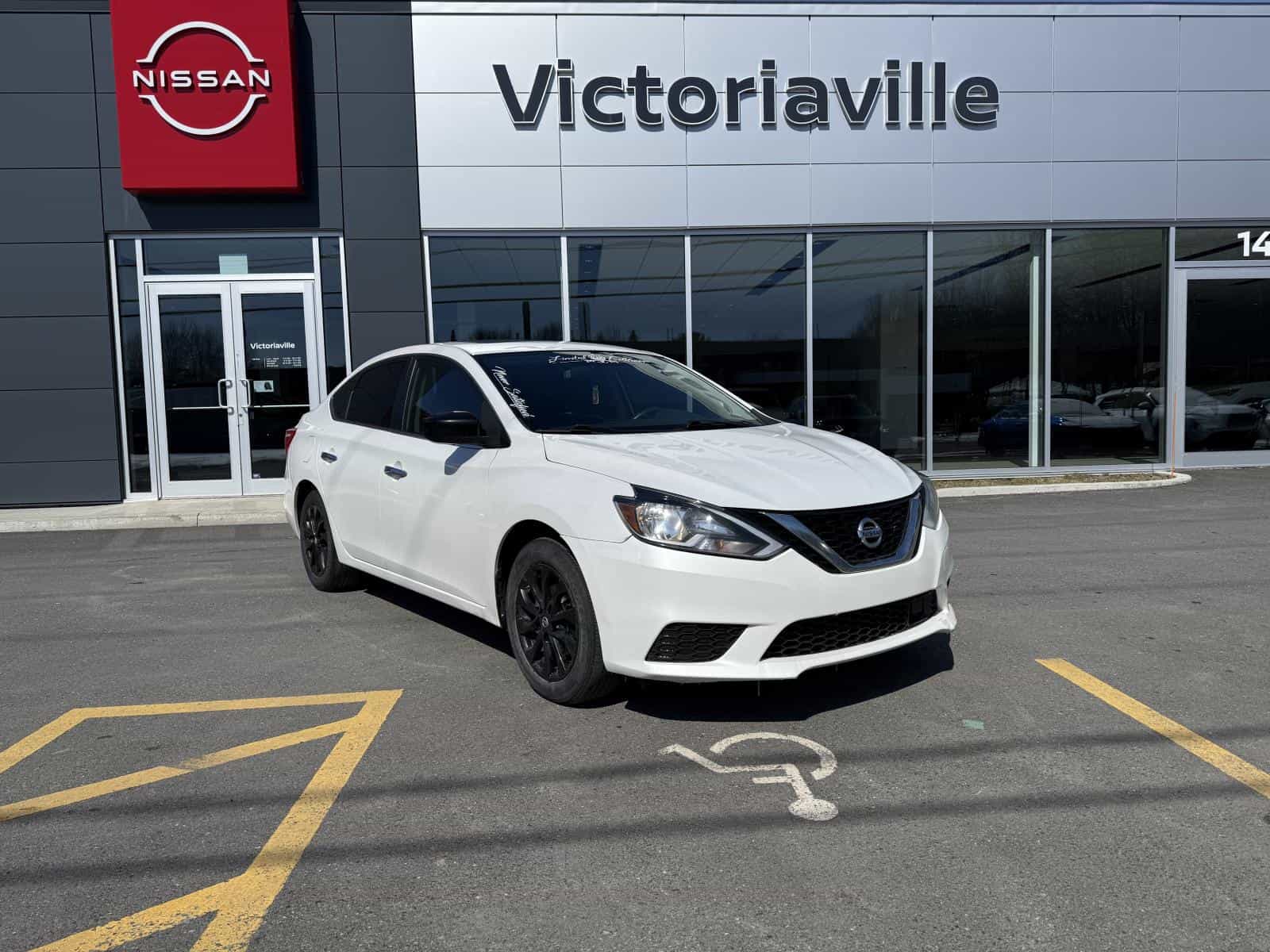 Image 1 Nissan Sentra SV 2018