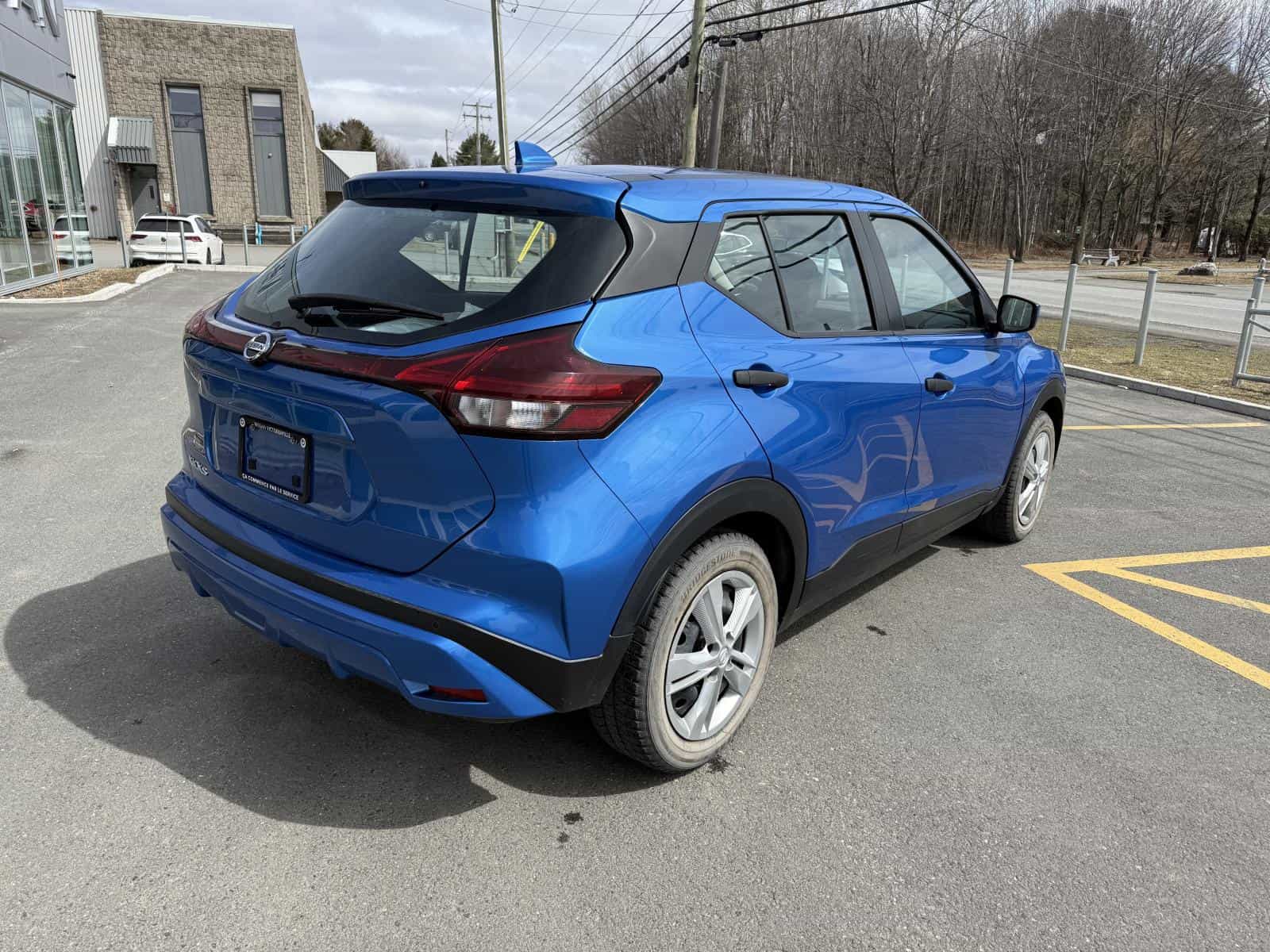 Image 8 Nissan Kicks S 2021