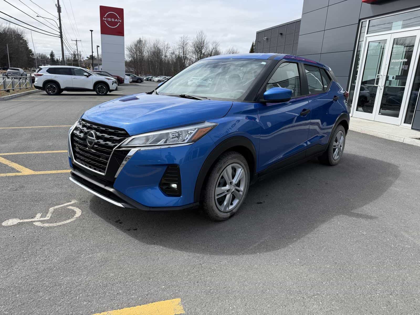 Image 4 Nissan Kicks S 2021