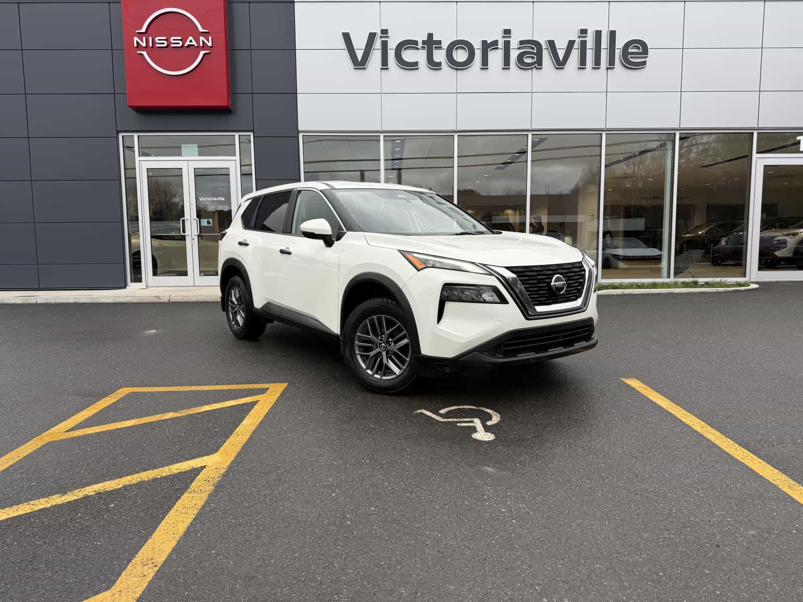 Image 1 Nissan Rogue S 2021