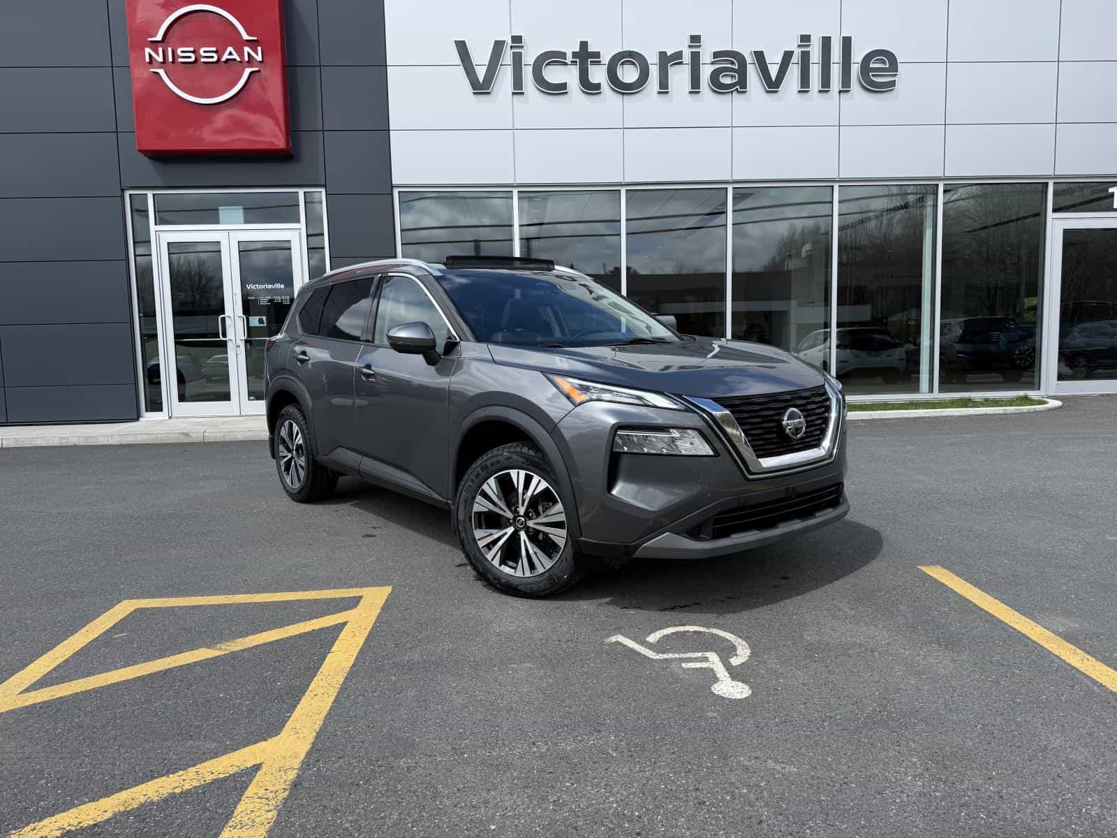 2021 Nissan Rogue SV - Image 1
