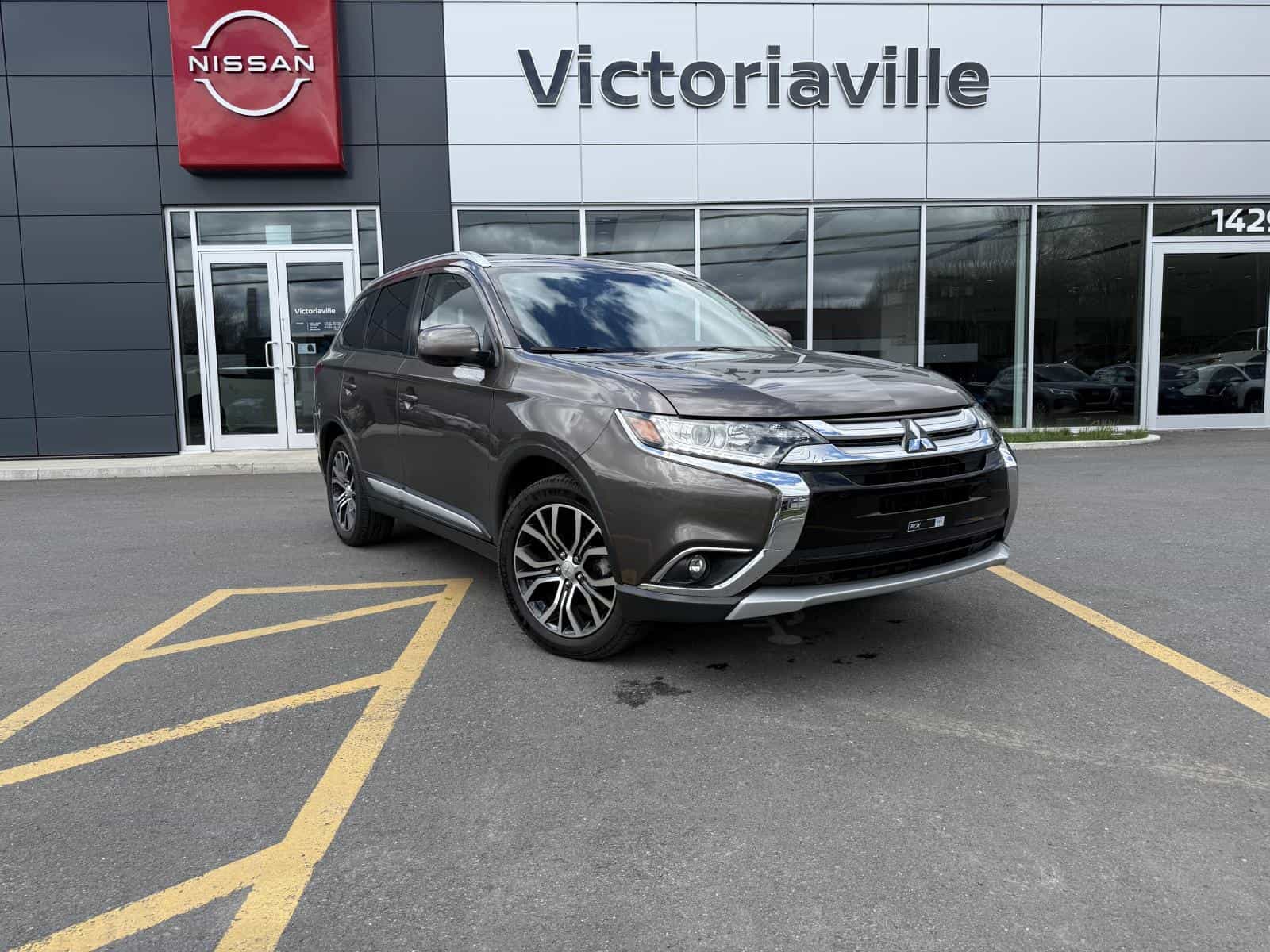 Image 1 Mitsubishi Outlander ES 2017