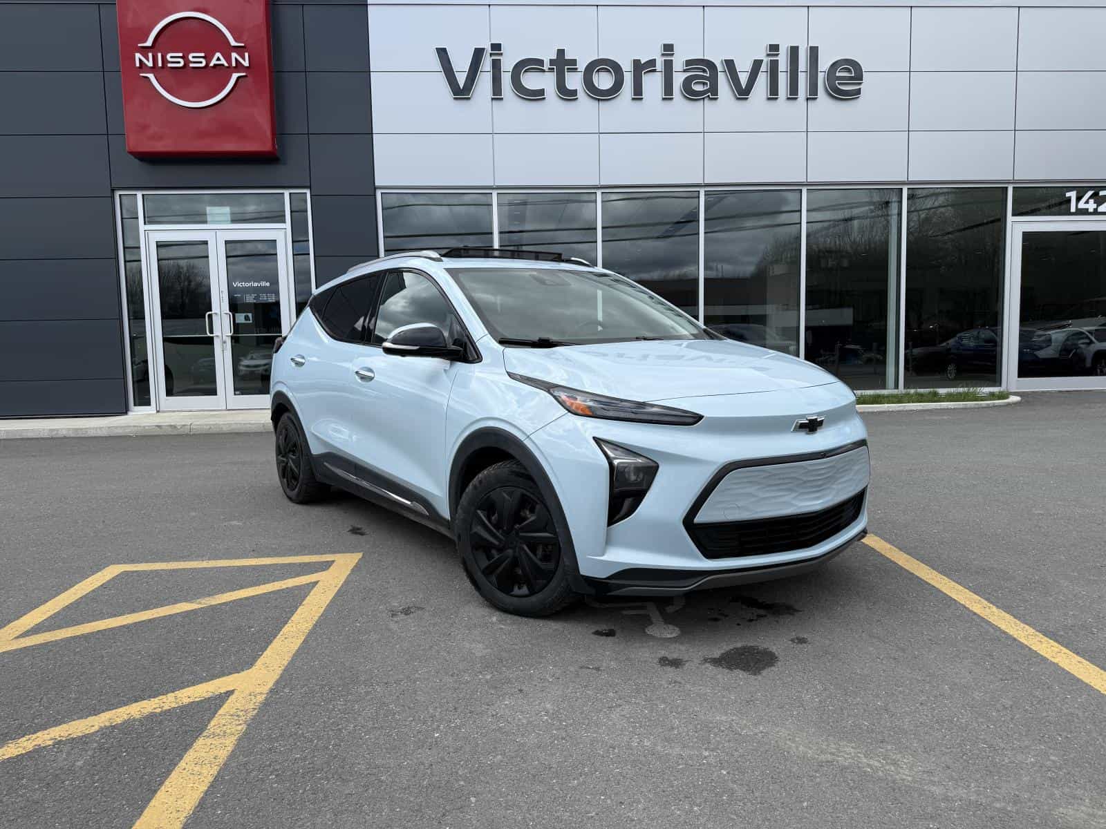 2022 Chevrolet Bolt EUV Premier - Image 1