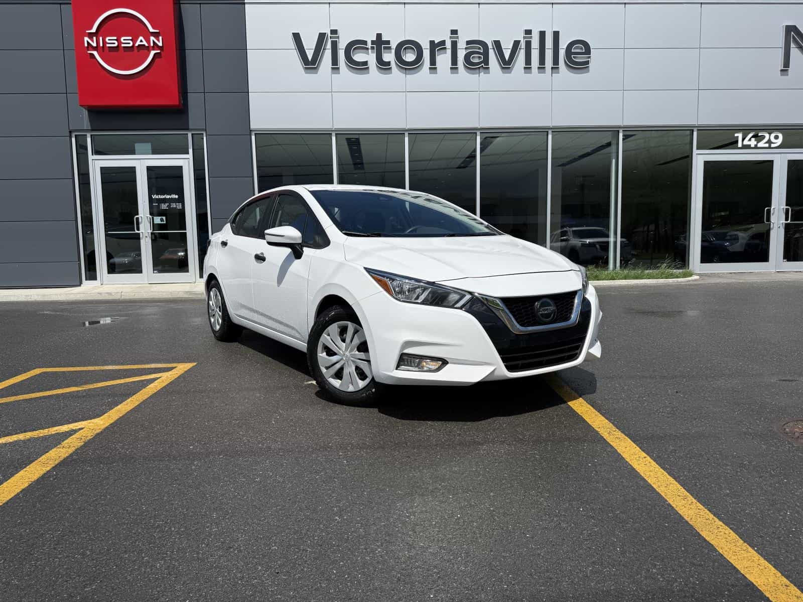 Image 1 Nissan Versa S 2021