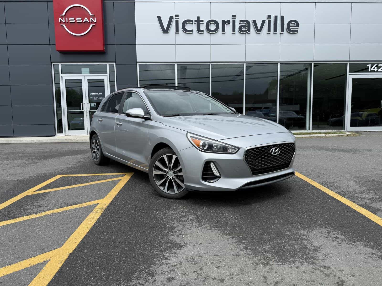 2020 Hyundai Elantra GT Luxury - Image 1