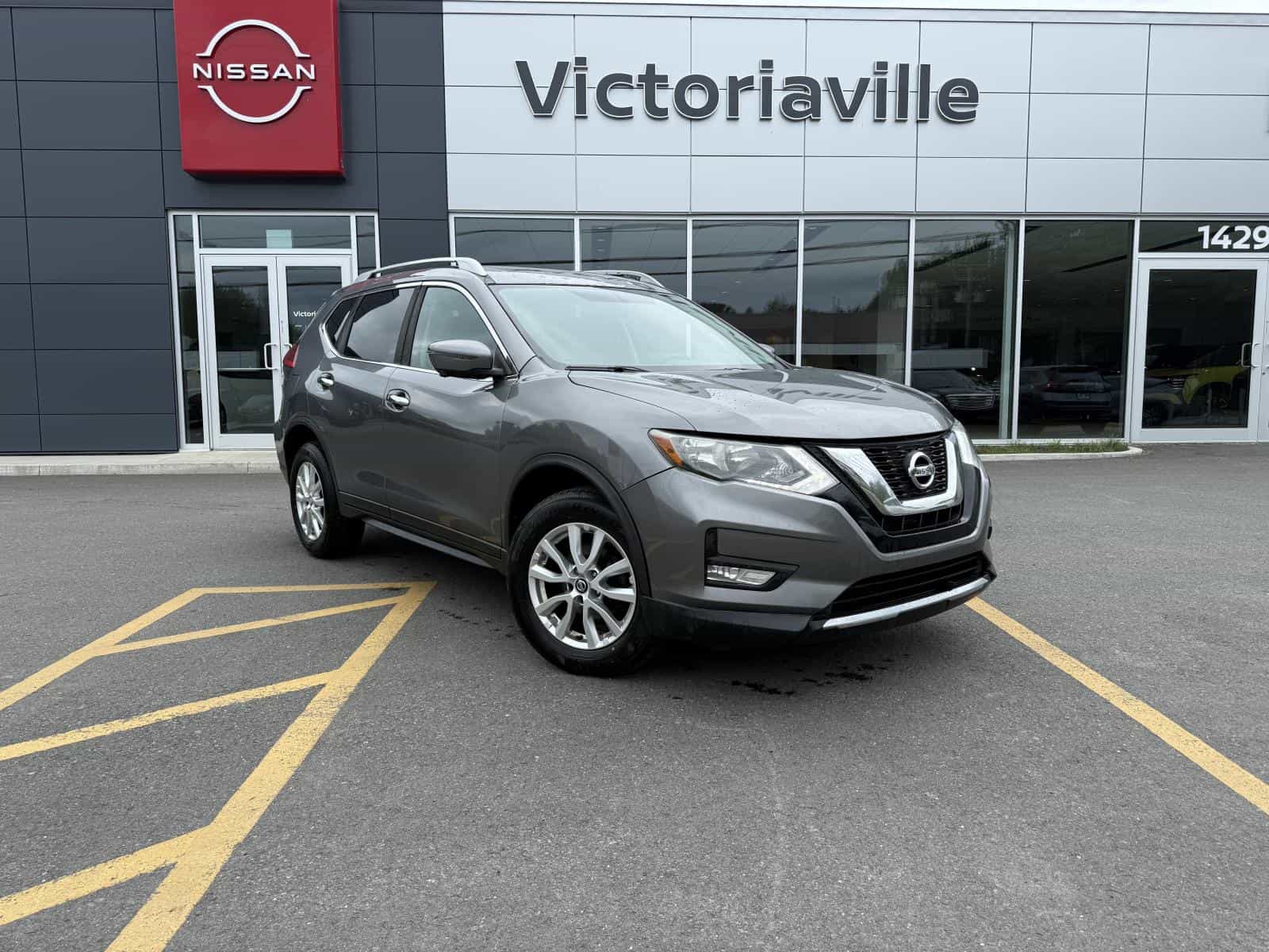 2017 Nissan Rogue SV - Image 1