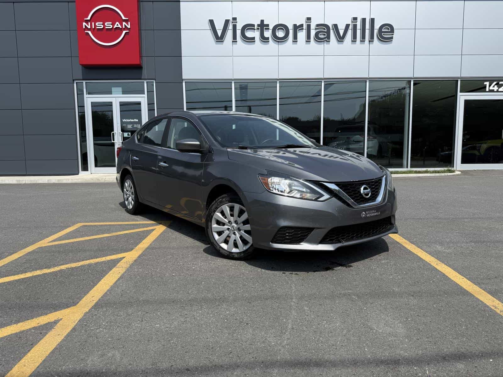 2016 Nissan Sentra 1.8 S - Image 1