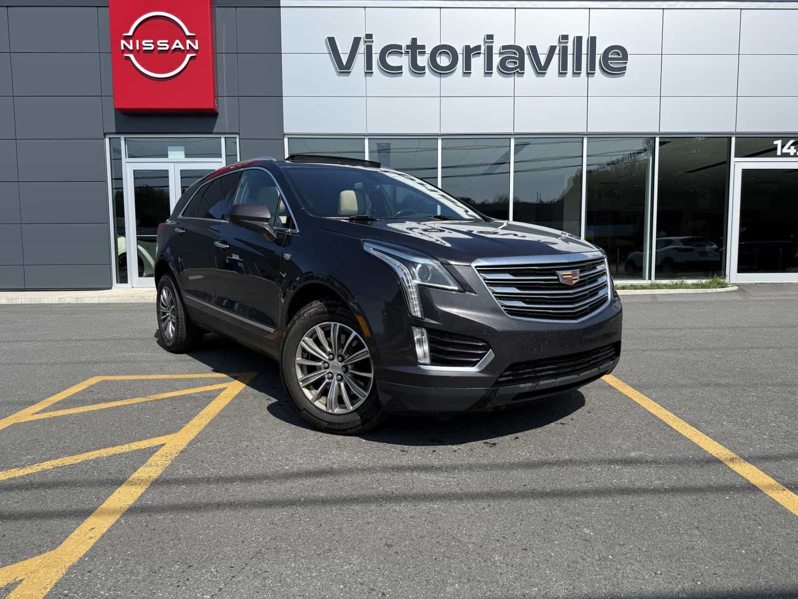 2017 Cadillac XT5 Luxury - Image 1
