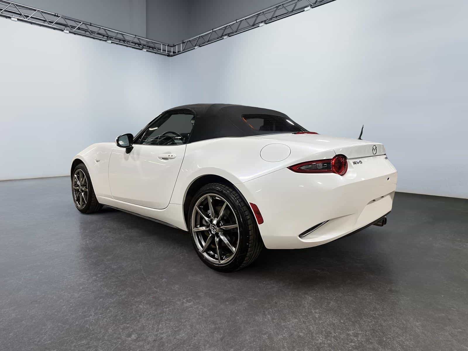 Image 8 Mazda MX-5 GS 2022