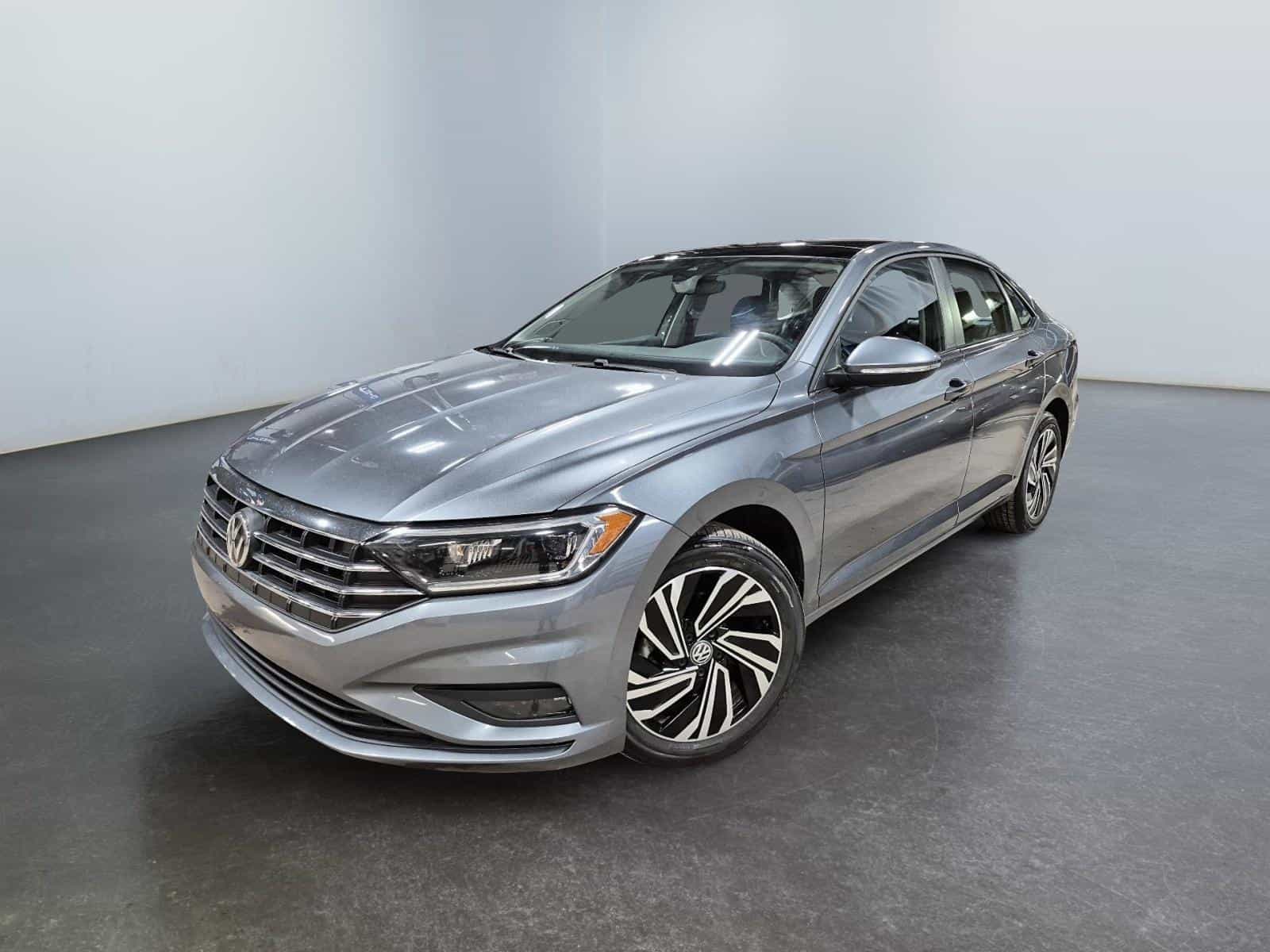 2021 Volkswagen Jetta Execline - Image 1