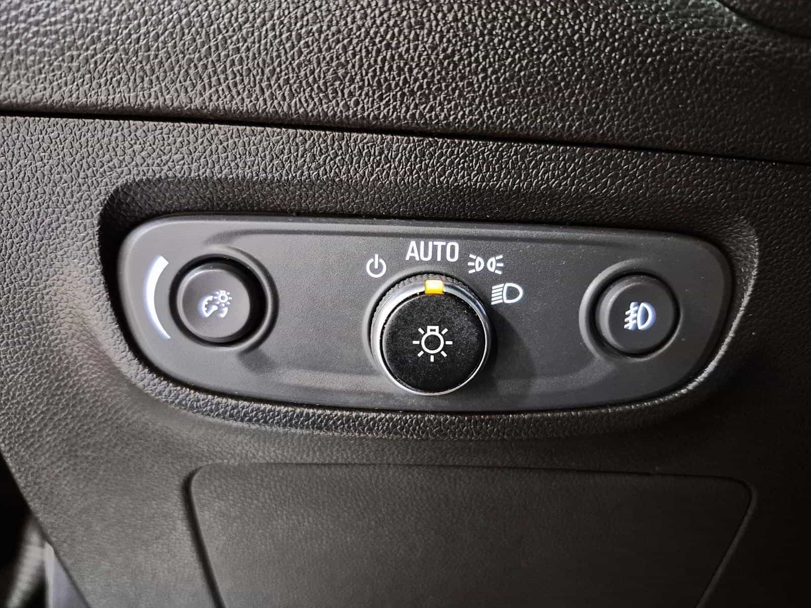 2020 Buick Encore GX Select - Image 17