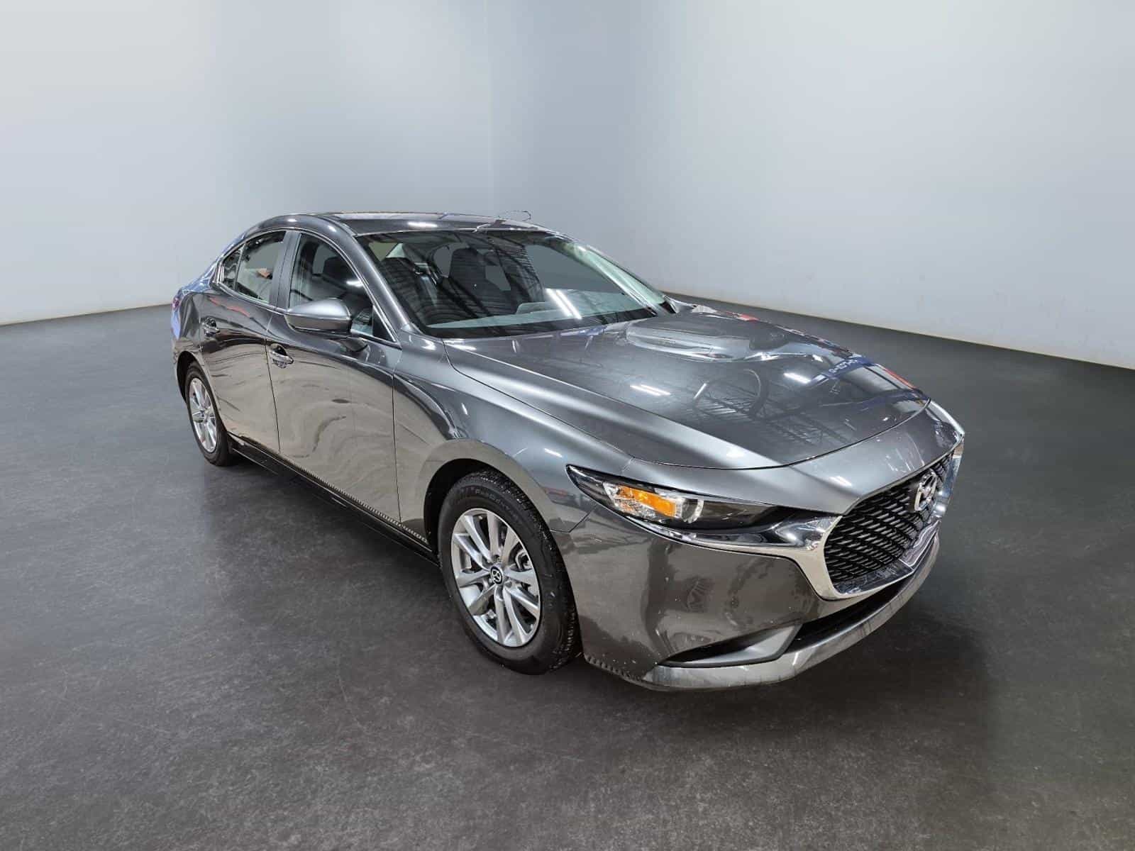 2023 Mazda Mazda3 GX - Image 5