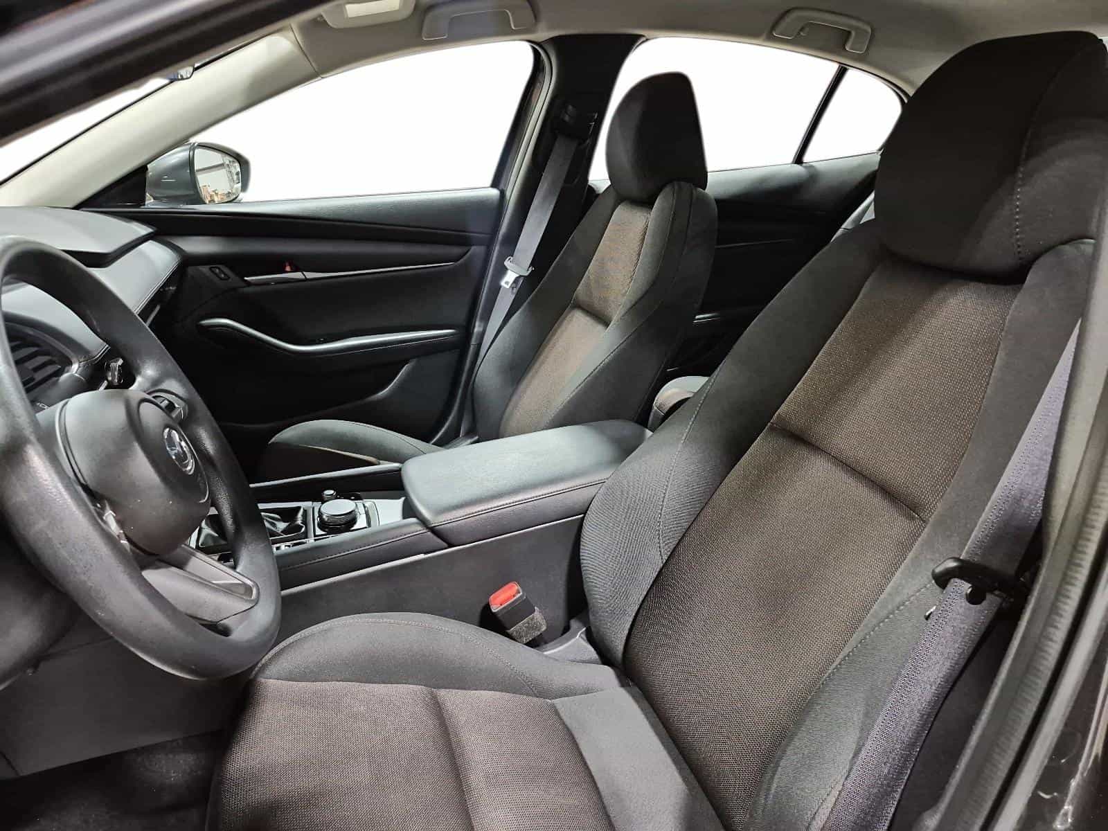 Image 16 Mazda Mazda3 GX 2023