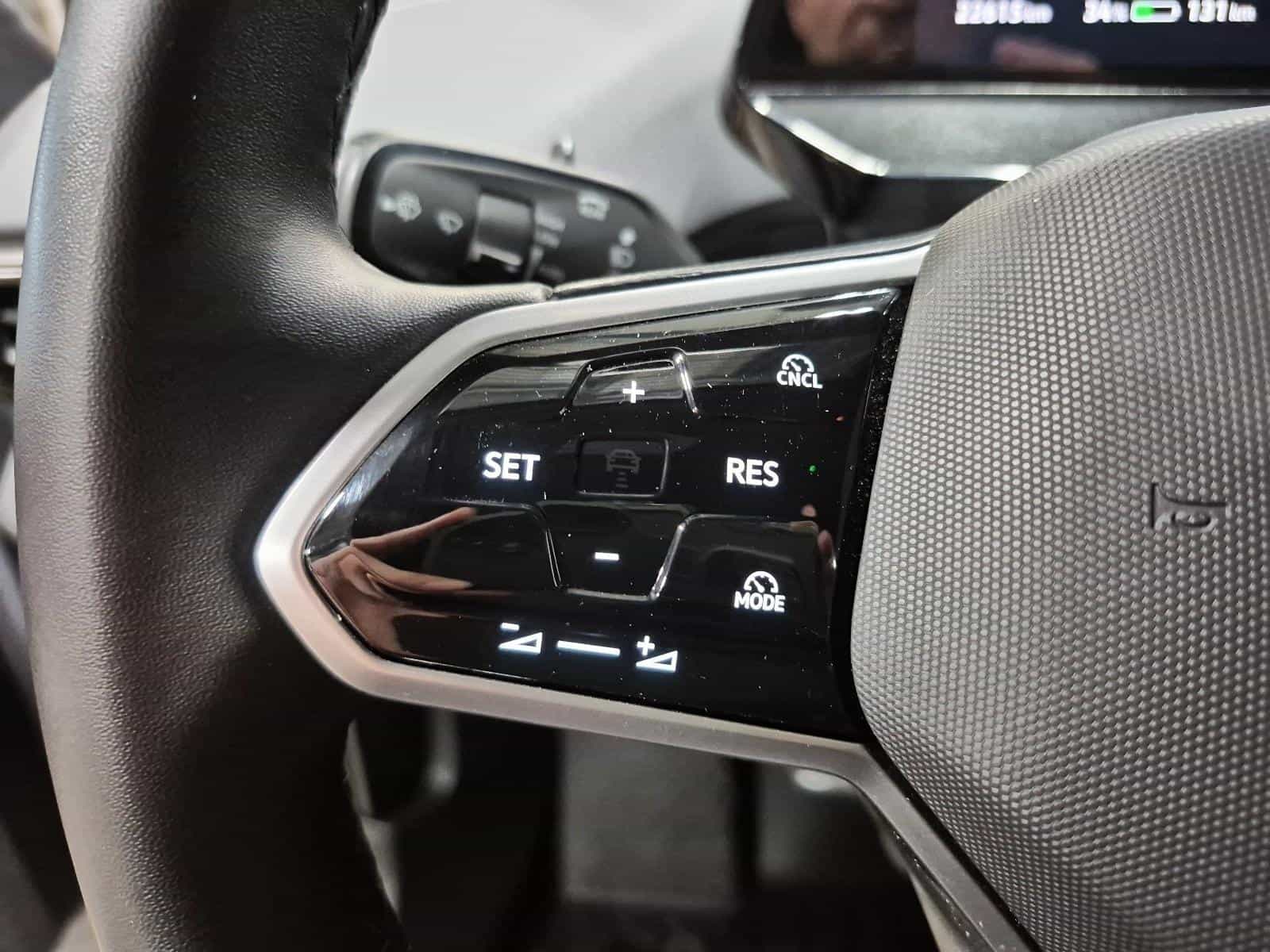 2024 Volkswagen ID.4 Pro S - Image 20