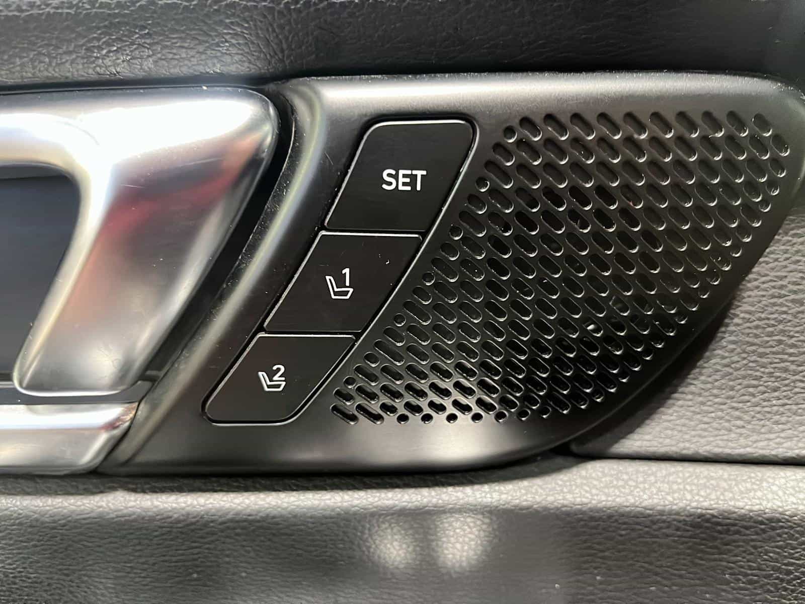 2020 Kia Telluride SX - Image 21