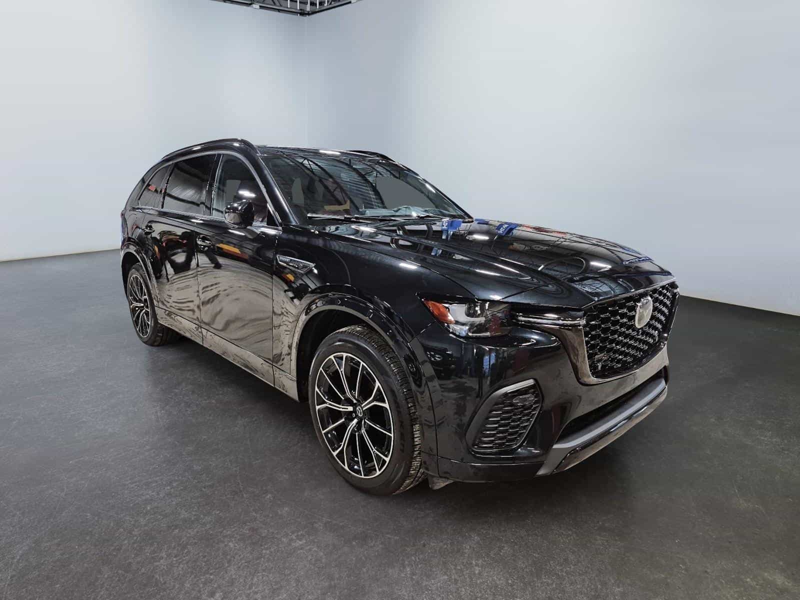 2025 Mazda CX-70 GT PHEV - Image 4