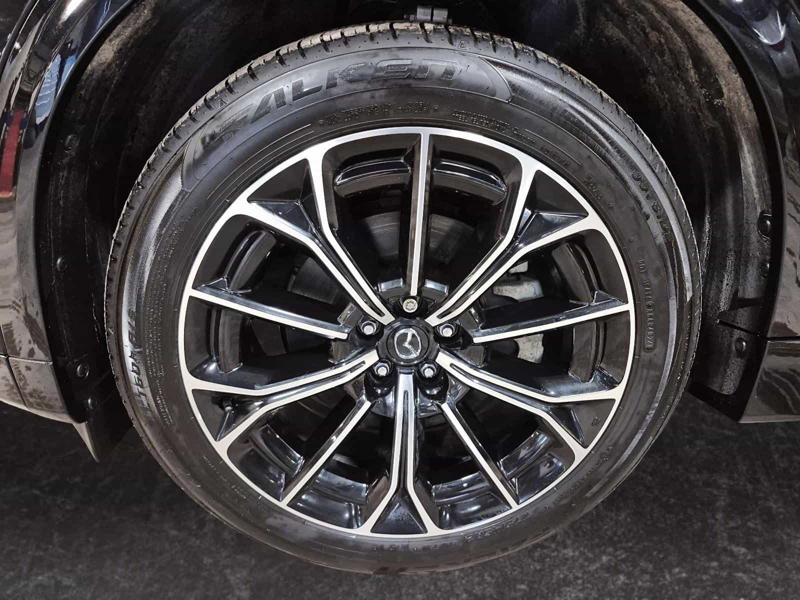 2025 Mazda CX-70 GT PHEV - Image 10