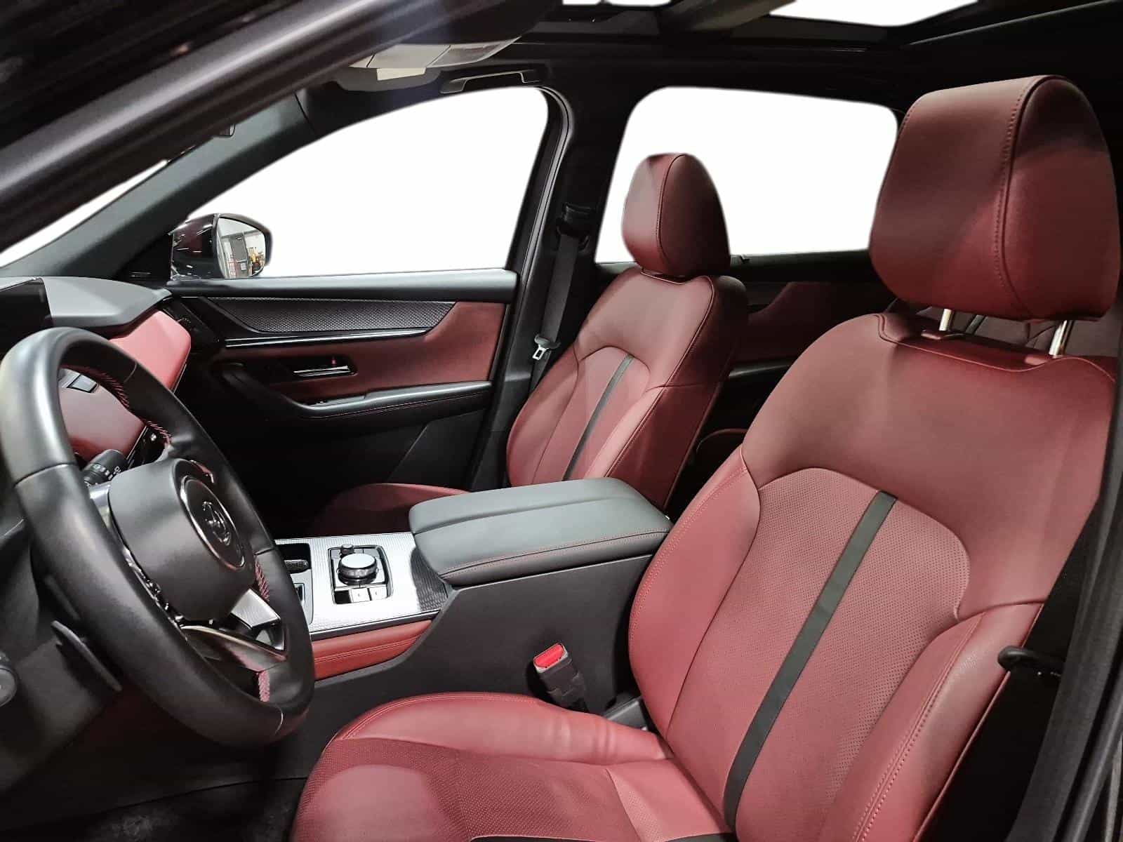 2025 Mazda CX-70 GT PHEV - Image 15