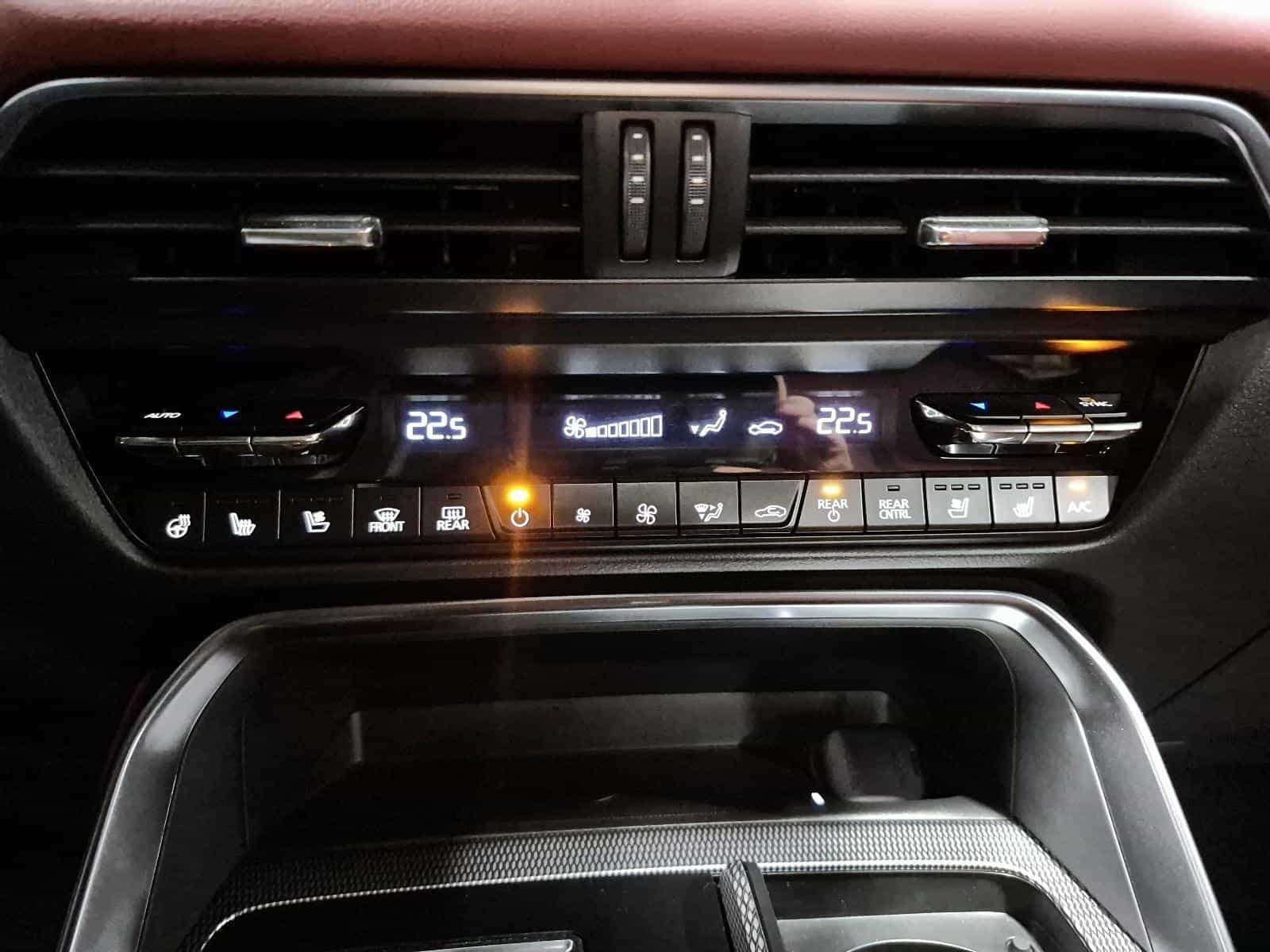 2025 Mazda CX-70 GT PHEV - Image 30