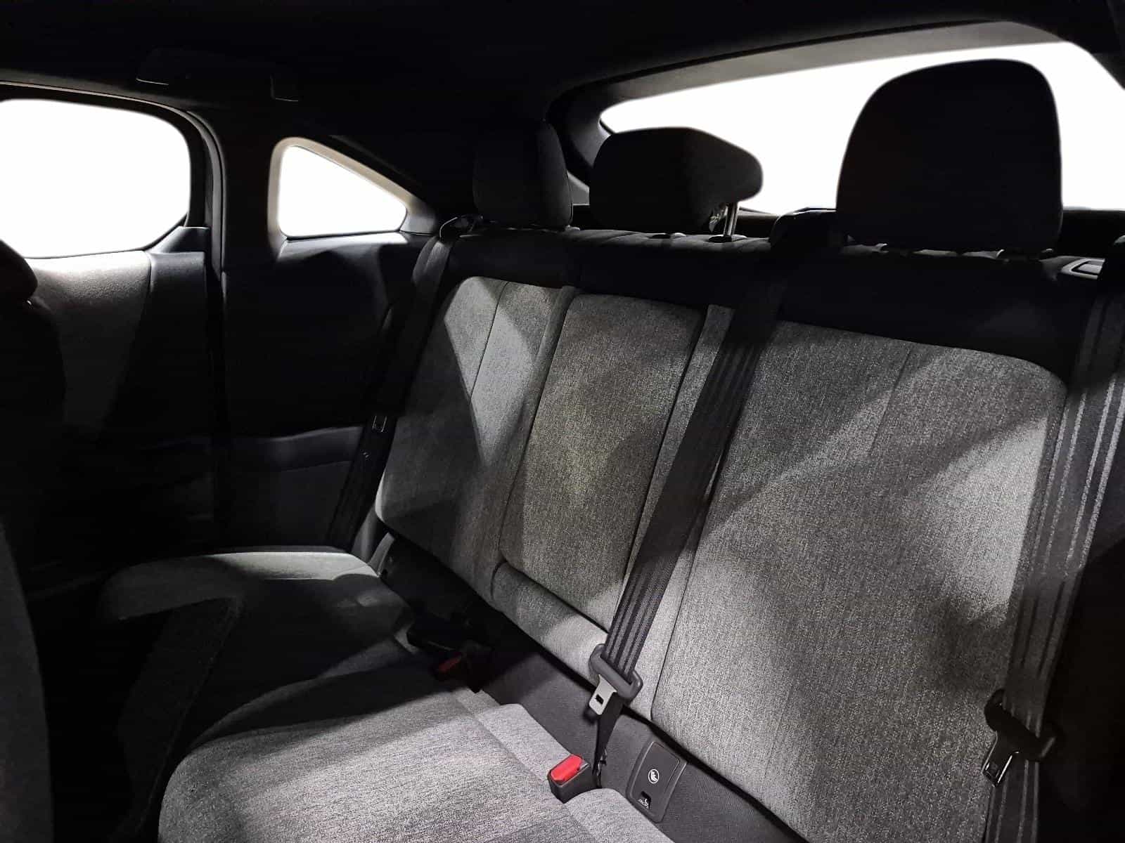 2022 Mazda MX-30 GS - Image 17