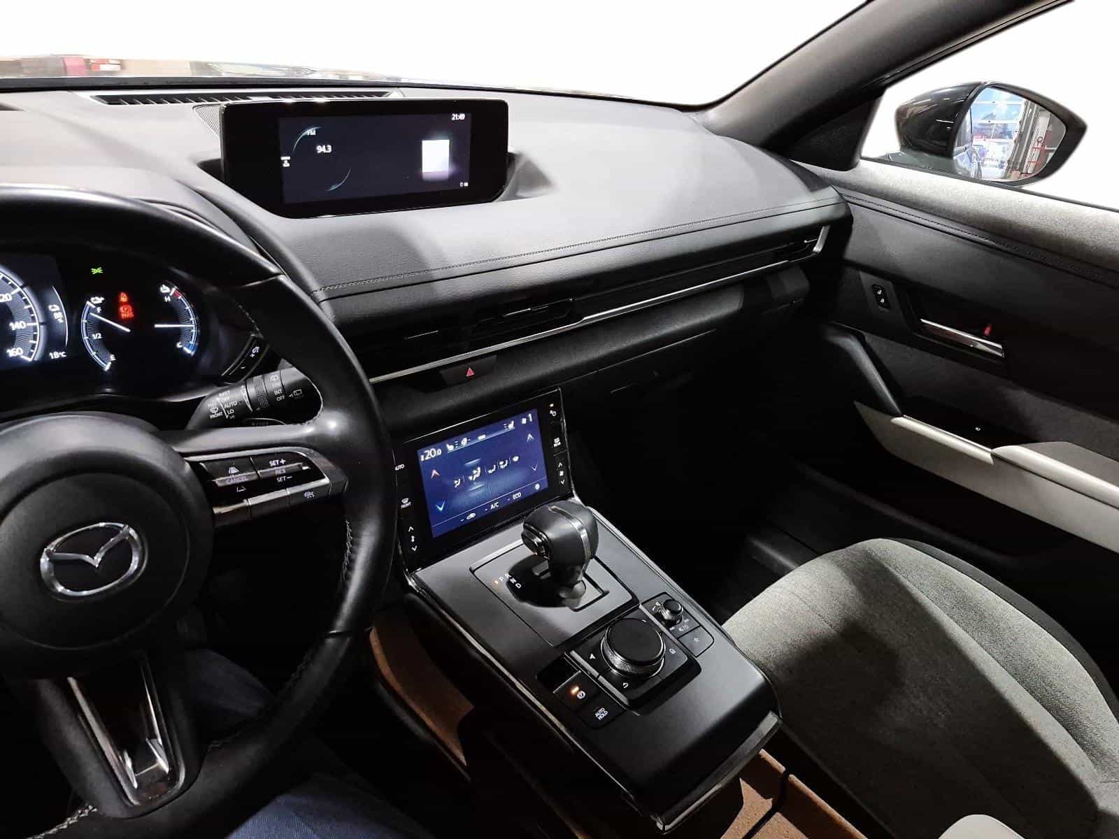 2022 Mazda MX-30 GS - Image 32