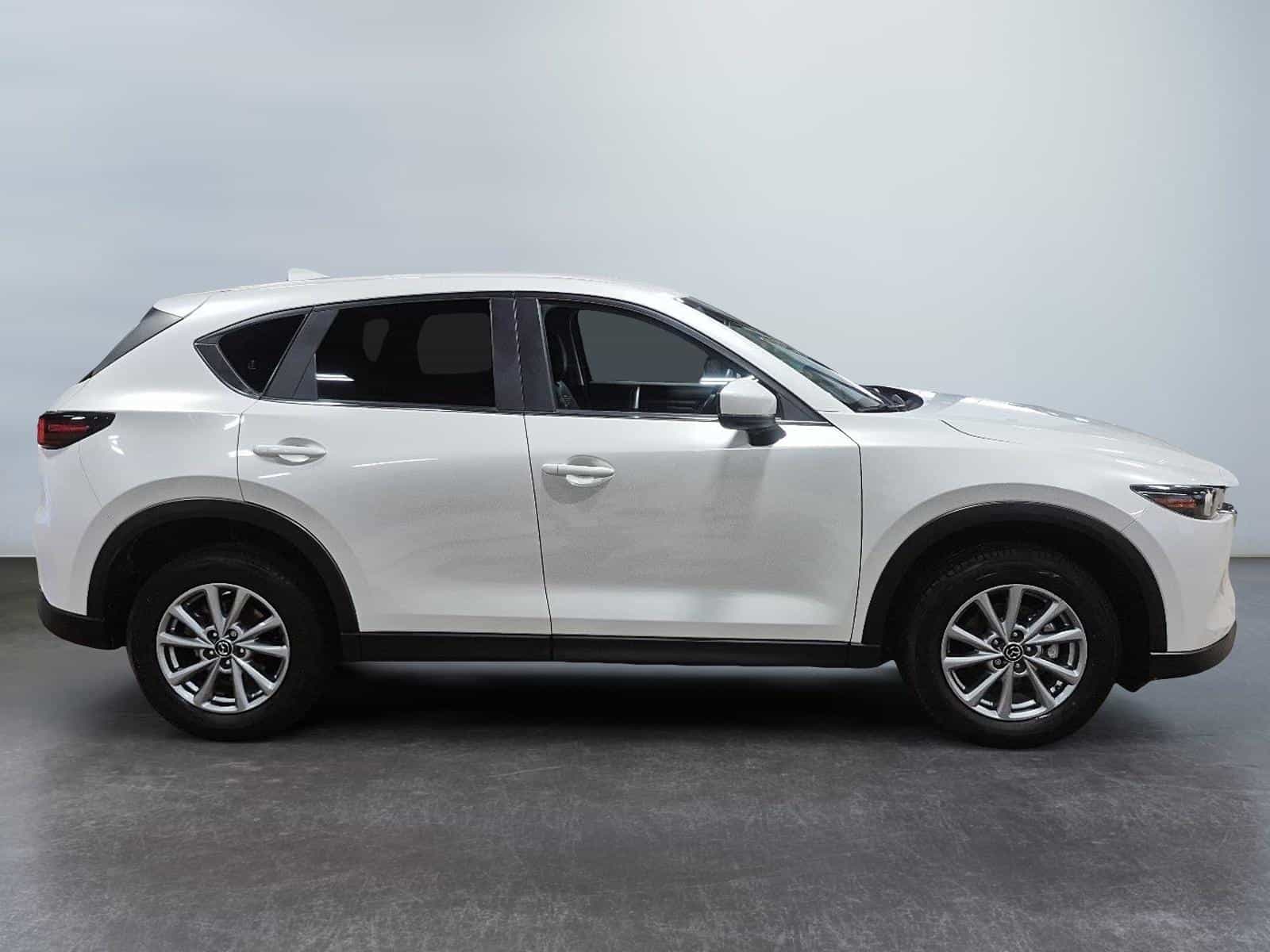 Image 4 Mazda CX-5 GS 2024