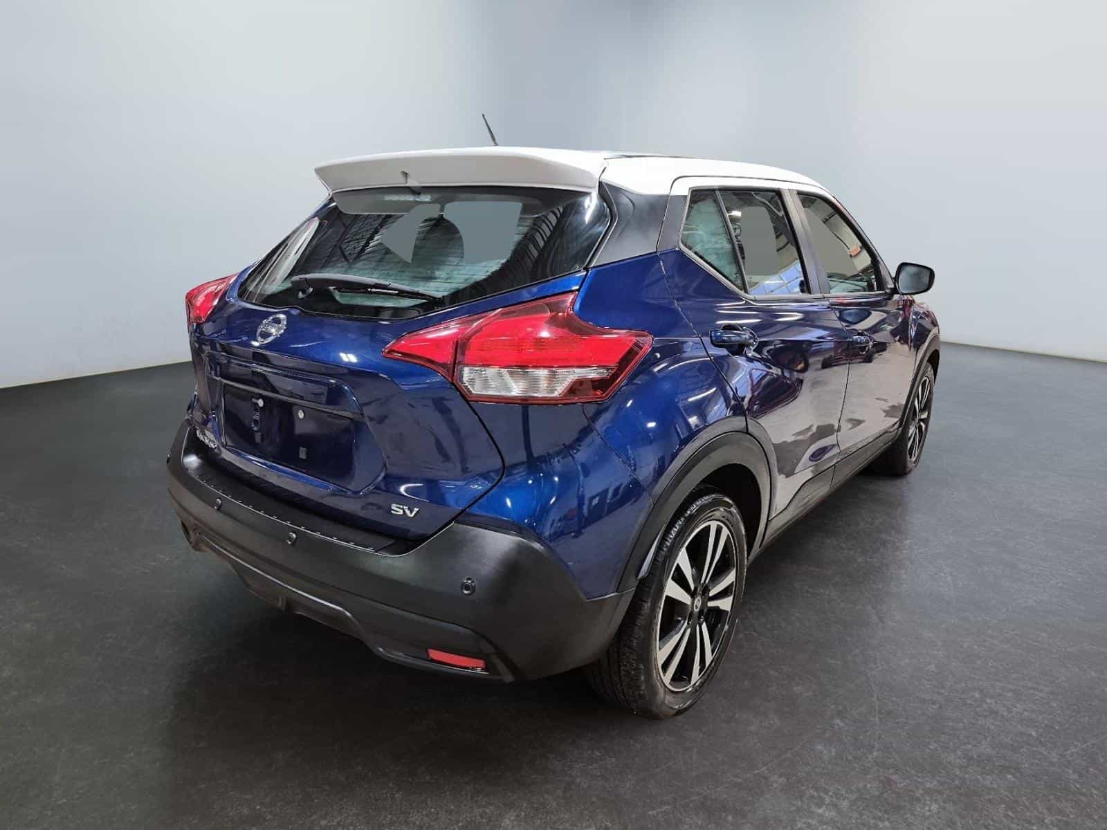 2020 Nissan Kicks SV - Image 9