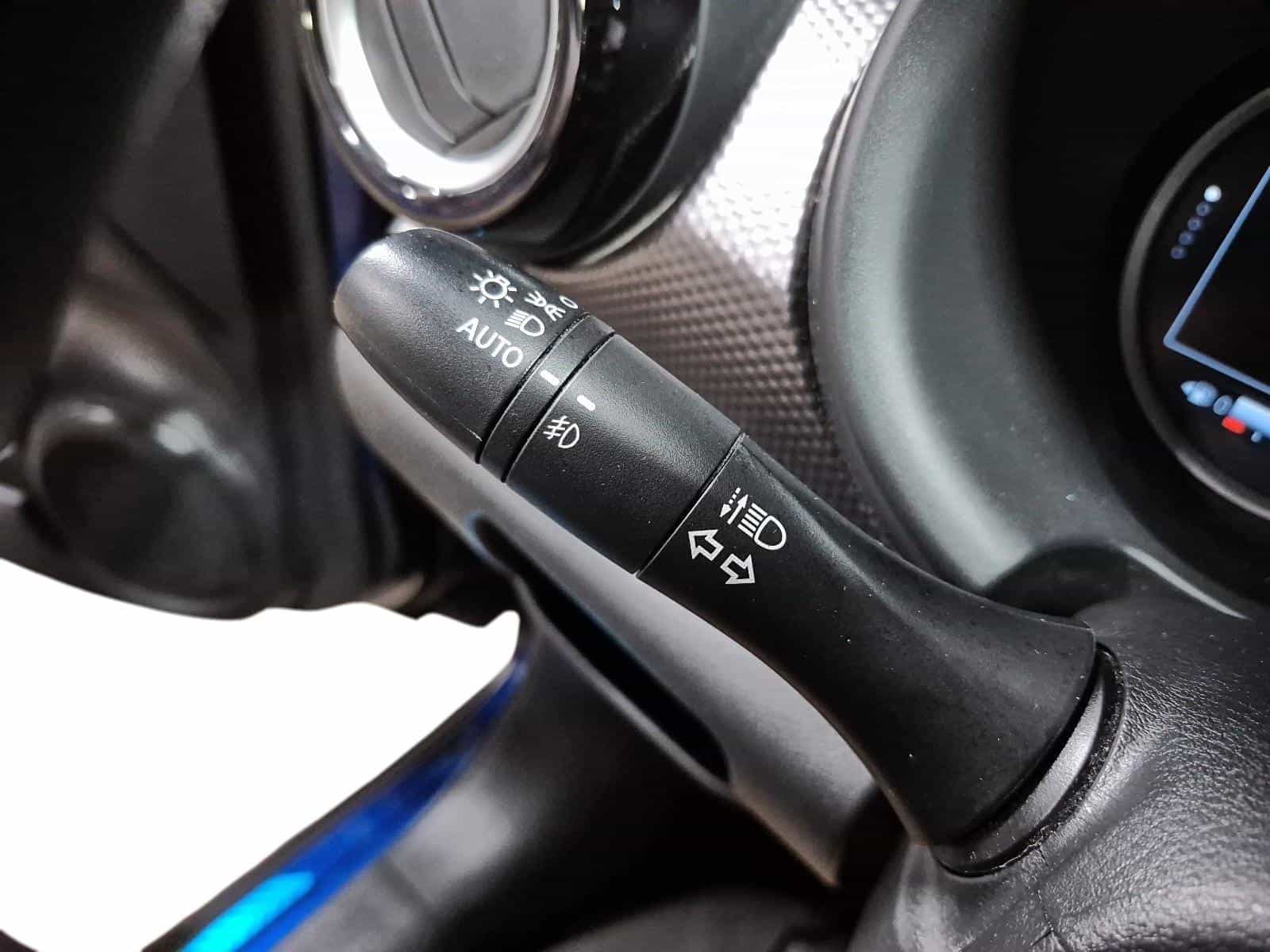 Image 24 Nissan Kicks SV 2020