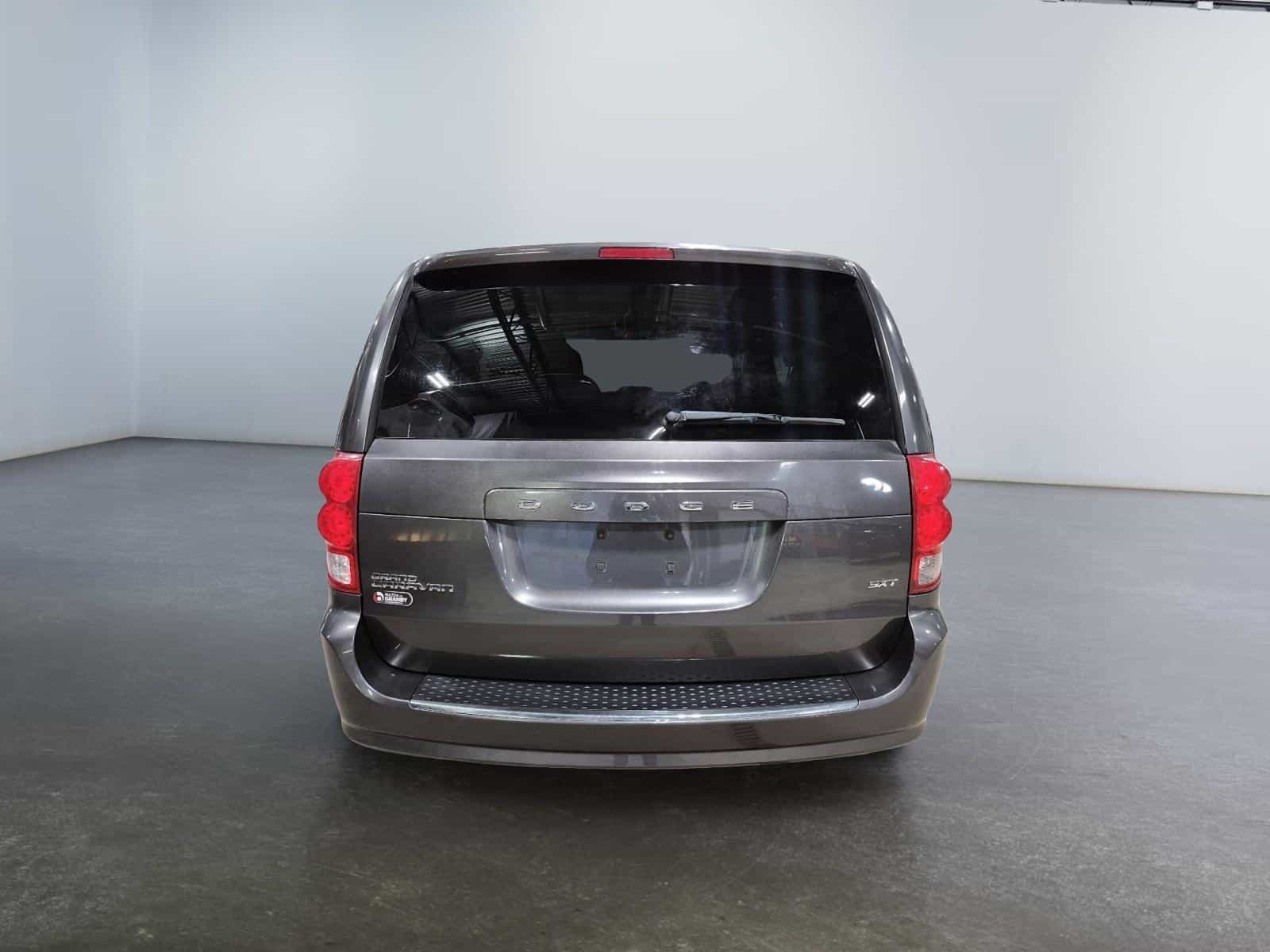 2017 Dodge Grand Caravan SXT - Image 11