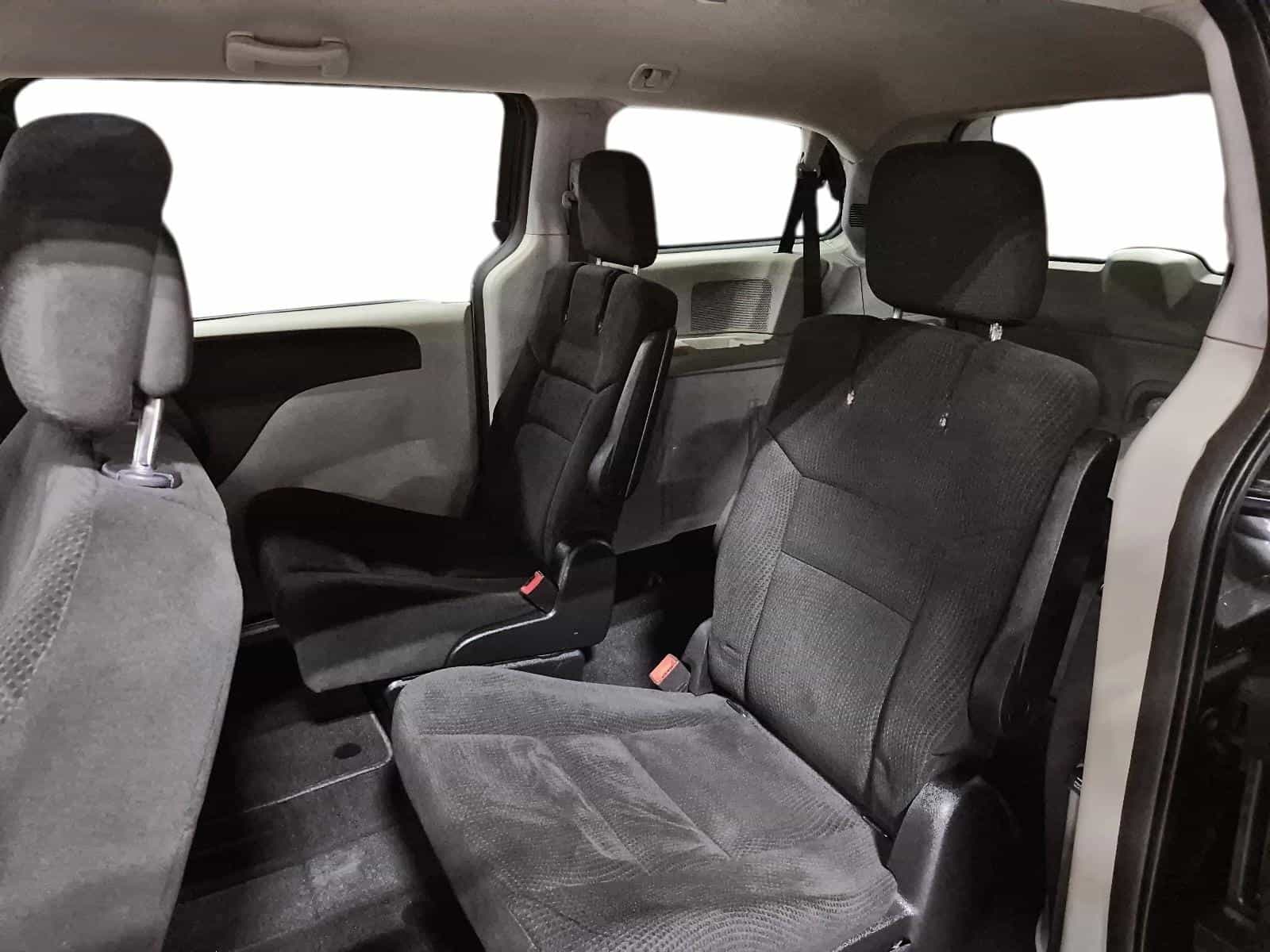 2017 Dodge Grand Caravan SXT - Image 17