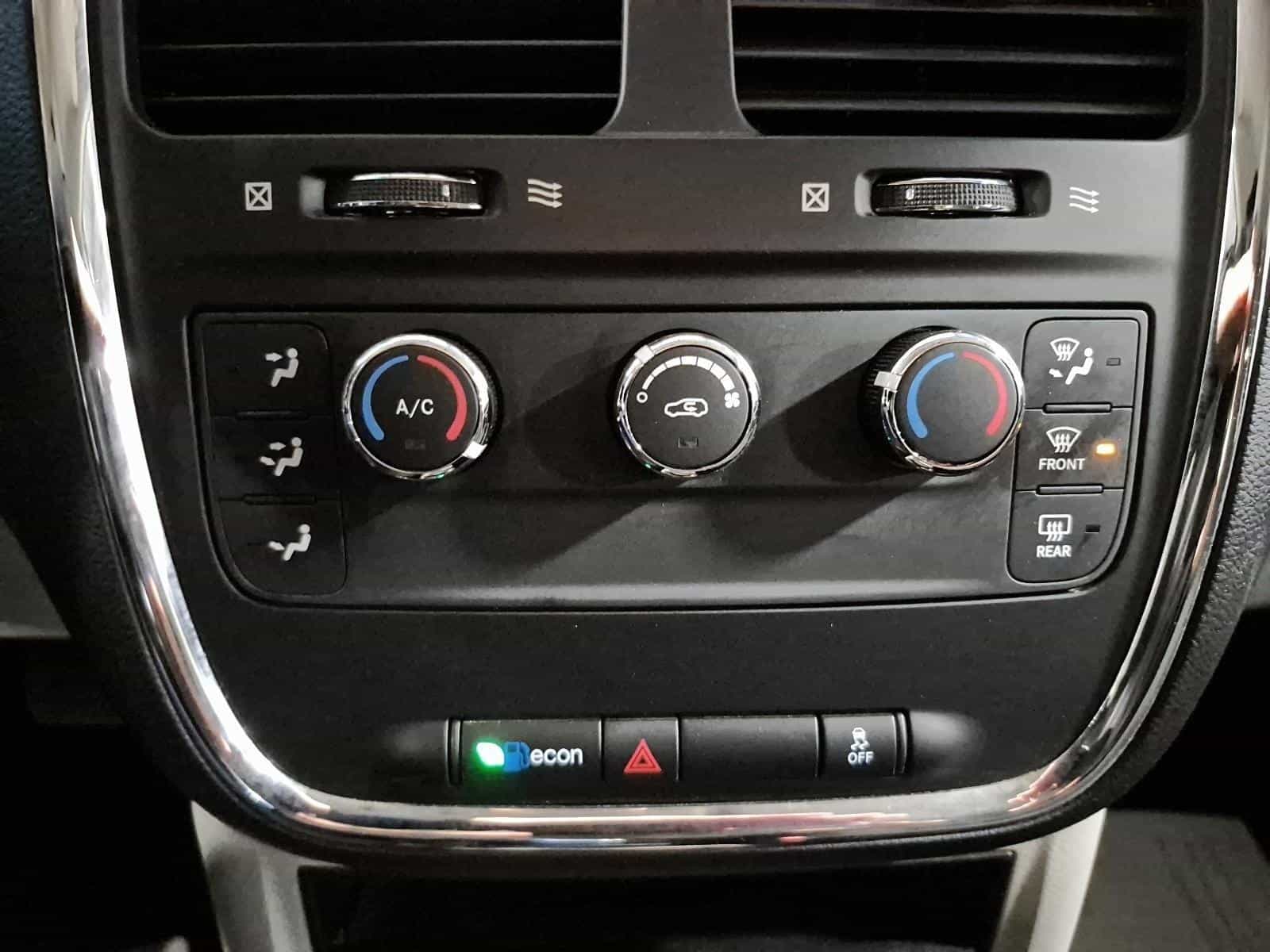 2017 Dodge Grand Caravan SXT - Image 26