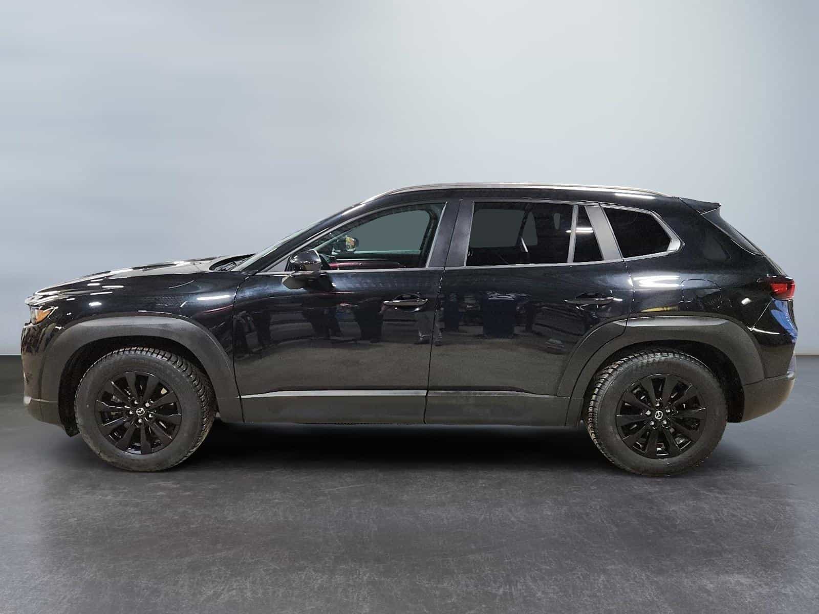 2024 Mazda CX-50 GS-L - Image 13