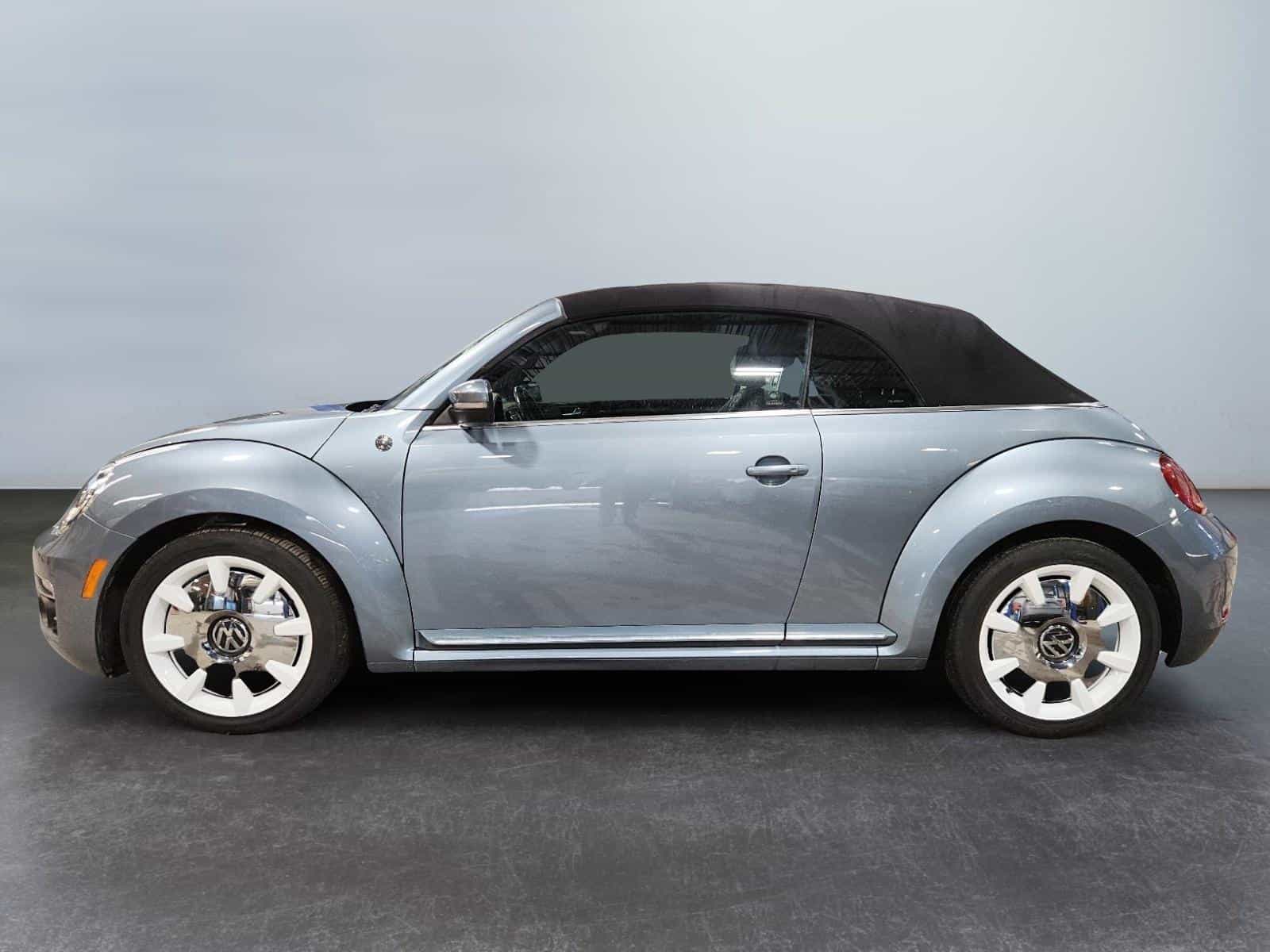 2019 Volkswagen Beetle Wolfsburg Ed - Image 13