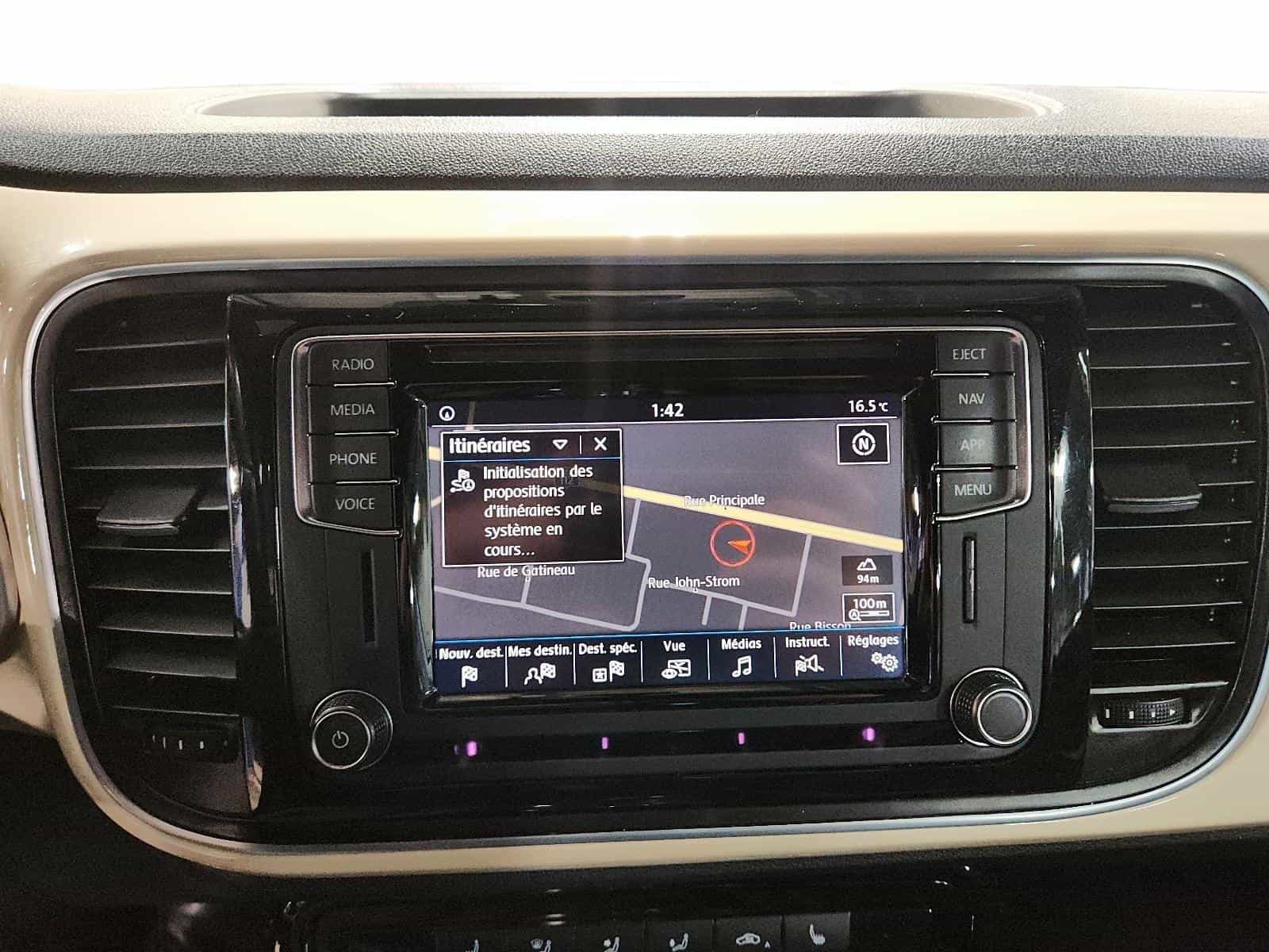 2019 Volkswagen Beetle Wolfsburg Ed - Image 25