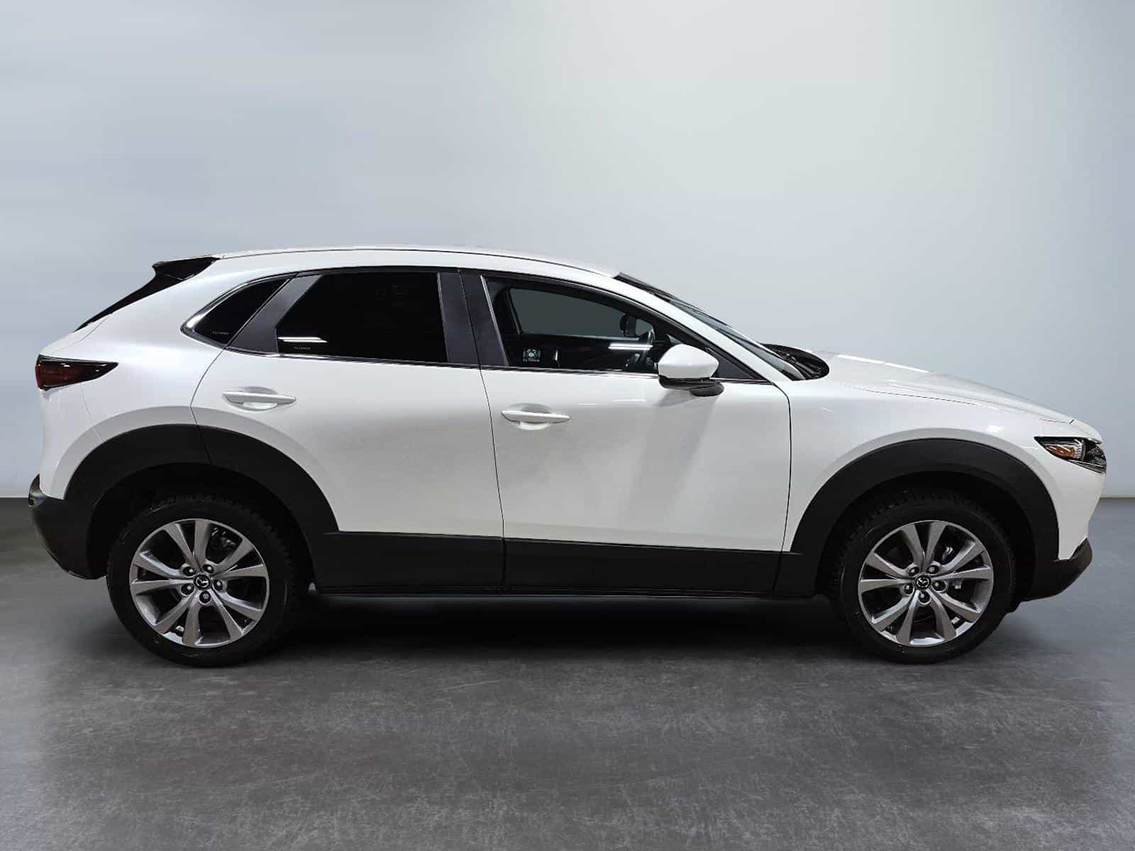 2023 Mazda CX-30 GS - Image 9
