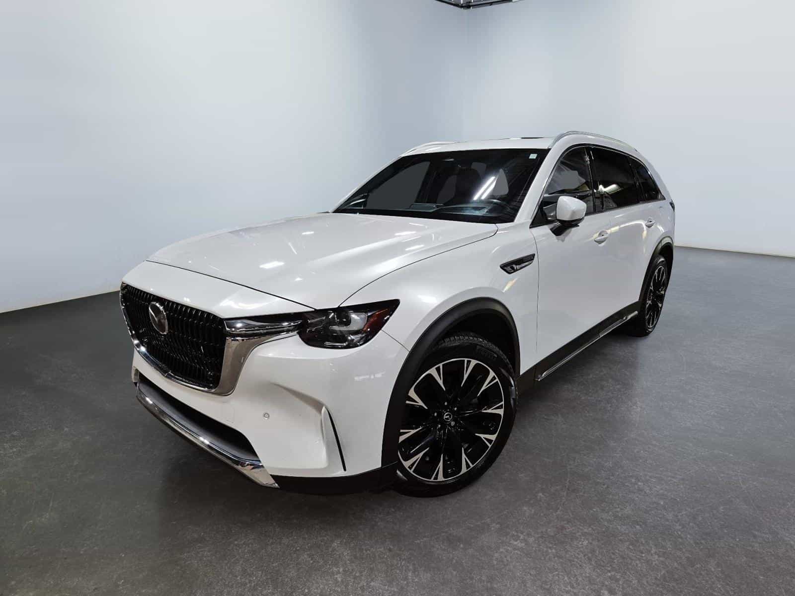 2024 Mazda CX-90 GT PHEV - Image 1