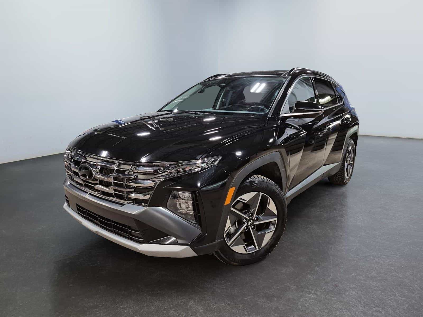 2025 Hyundai Tucson Preferred - Image 1
