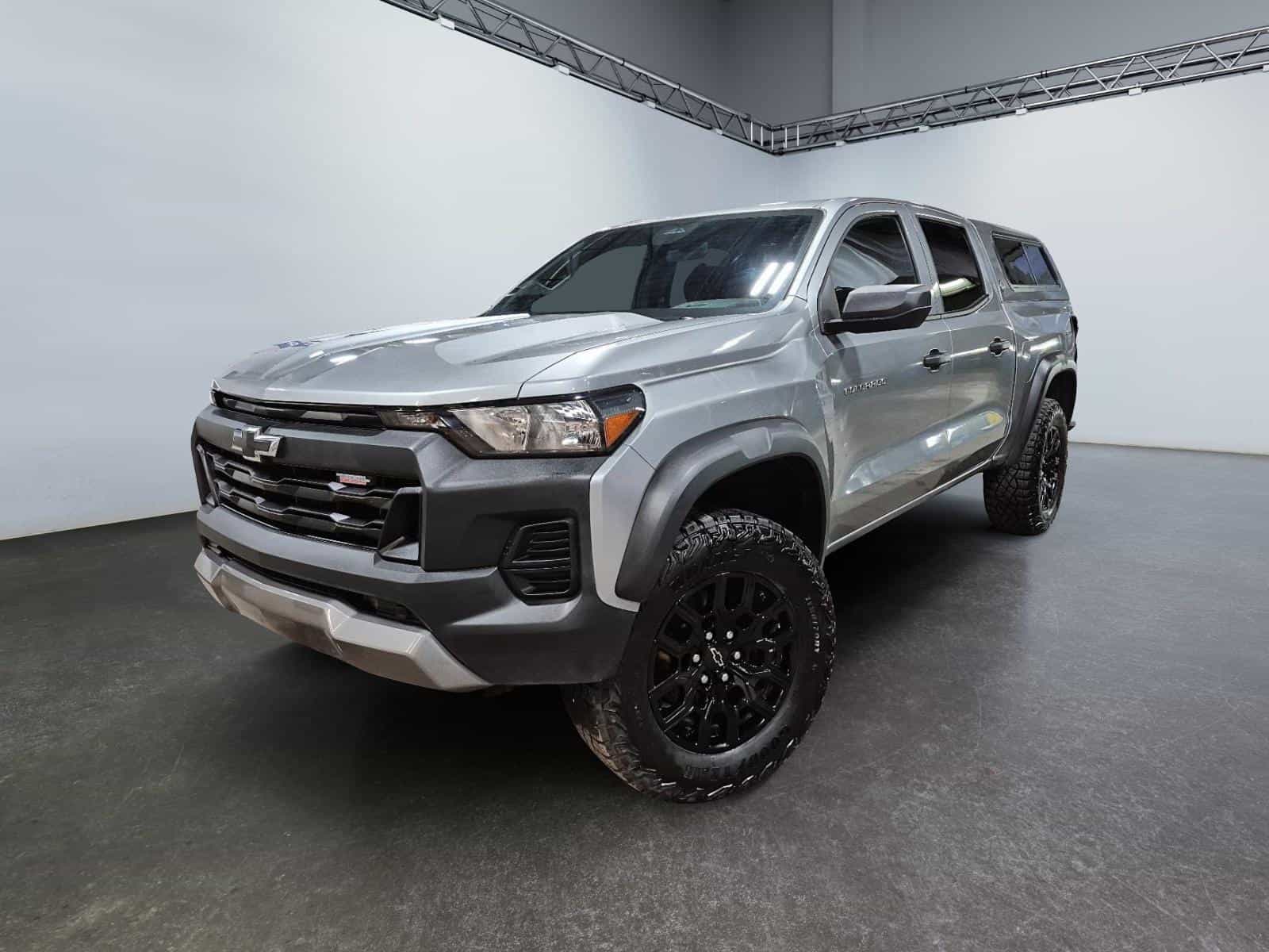 2024 Chevrolet Colorado Trail Boss - Image 1