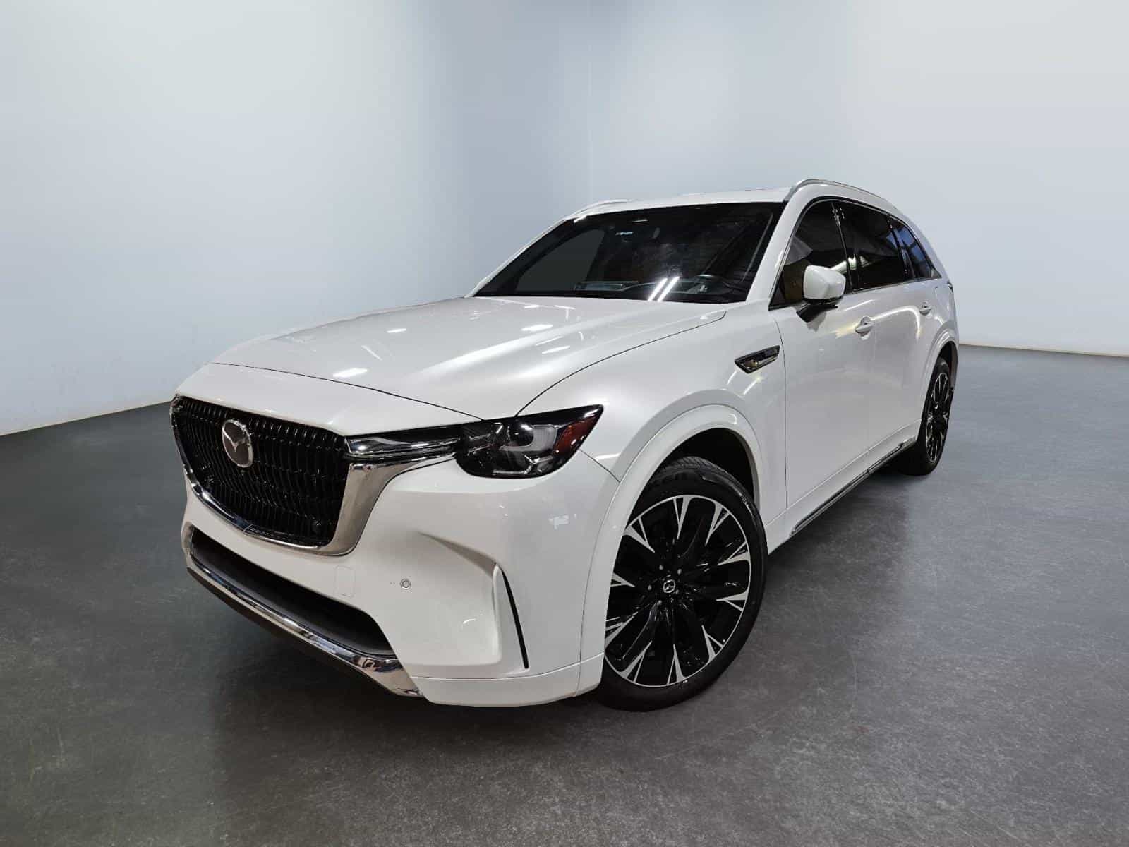 2024 Mazda CX-90 Signature MHEV - Image 1
