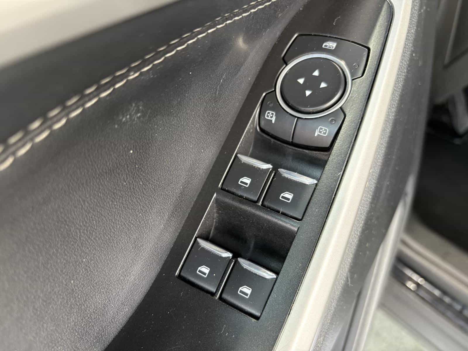 Image 14 Ford Explorer XLT 2022