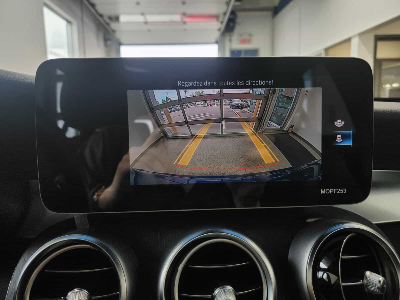 2020 Mercedes-Benz GLC-Class GLC300 - Image 20