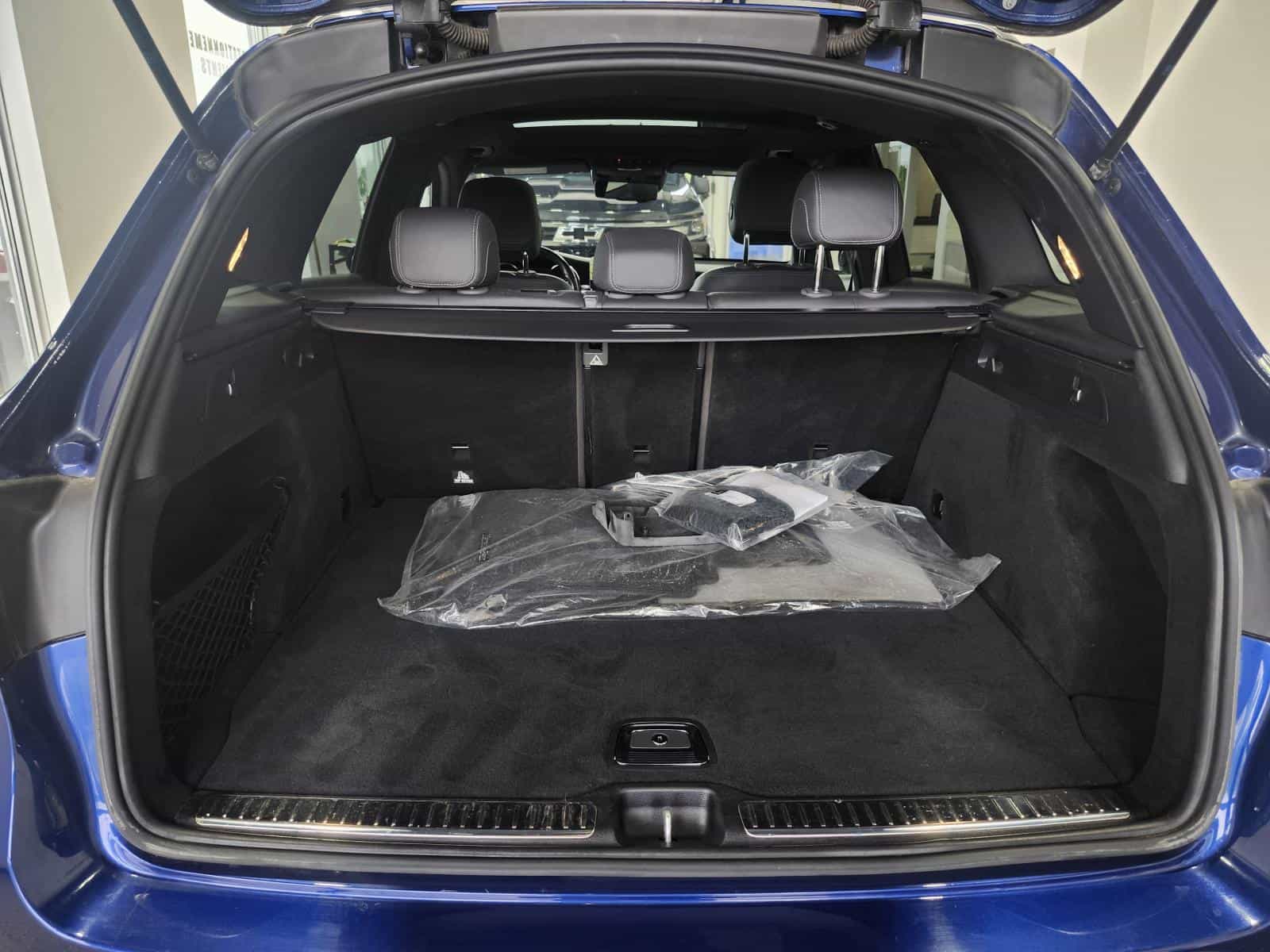 2020 Mercedes-Benz GLC-Class GLC300 - Image 25