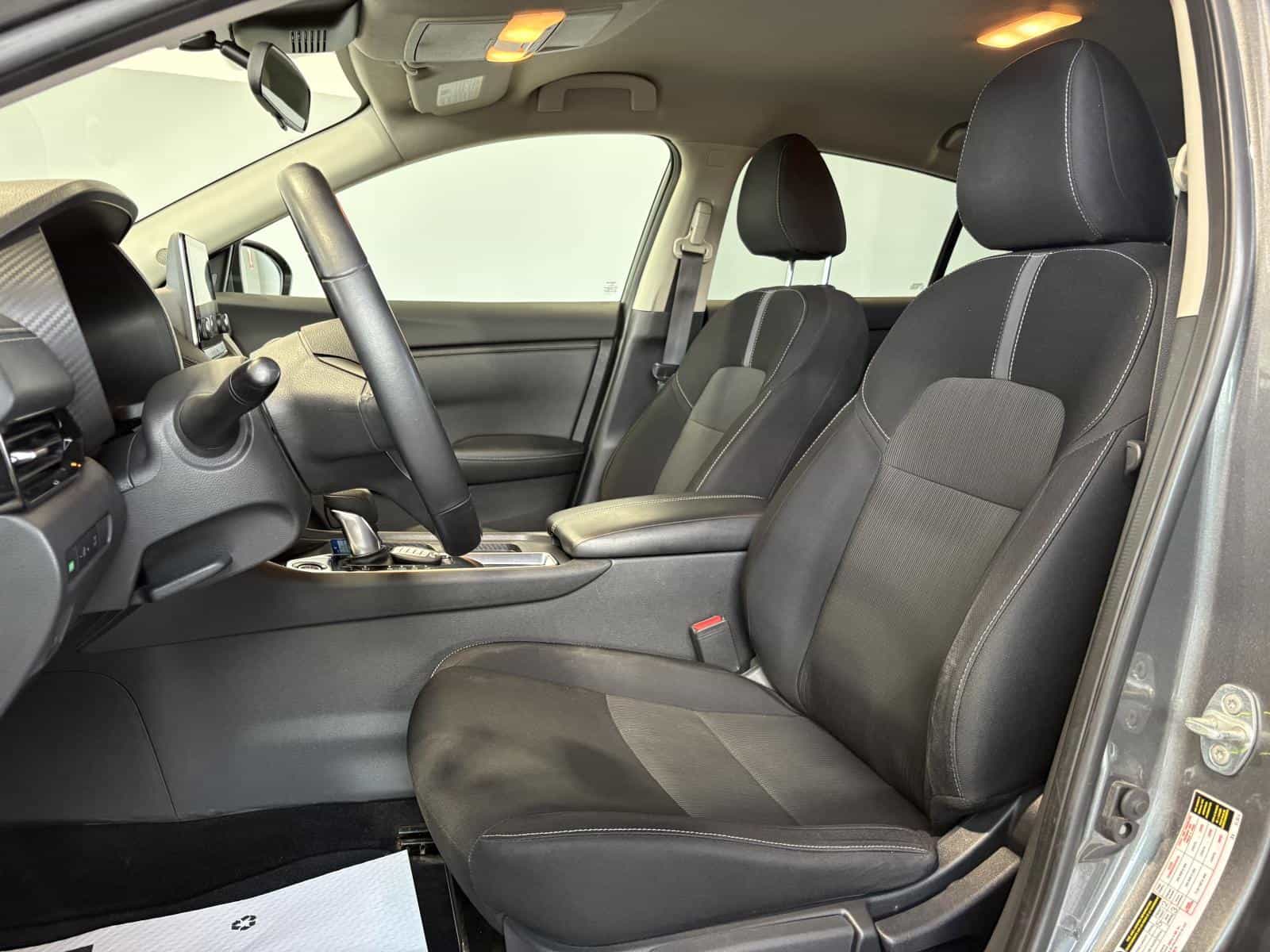 Image 12 Nissan Sentra SV 2020