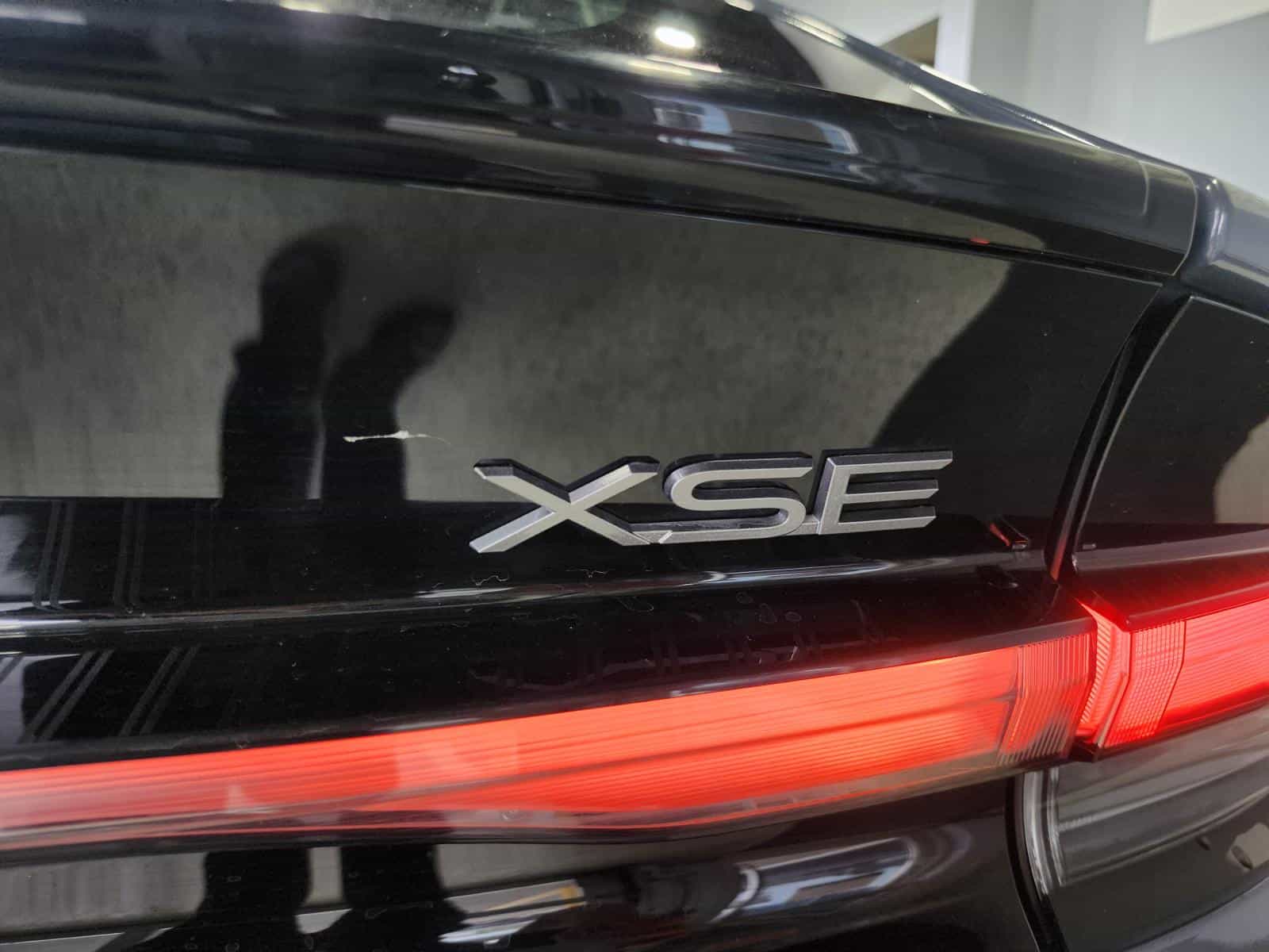 2023 Toyota Prius Prime XSE Premium - Image 5