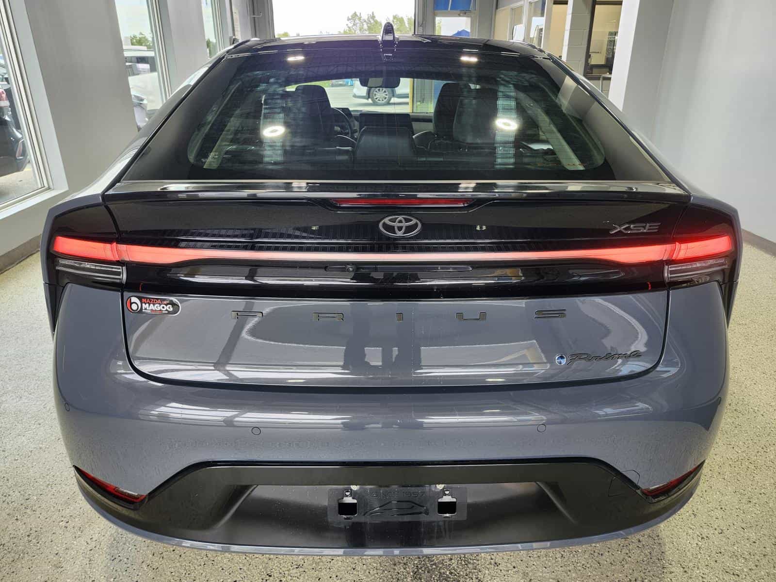 2023 Toyota Prius Prime XSE Premium - Image 4