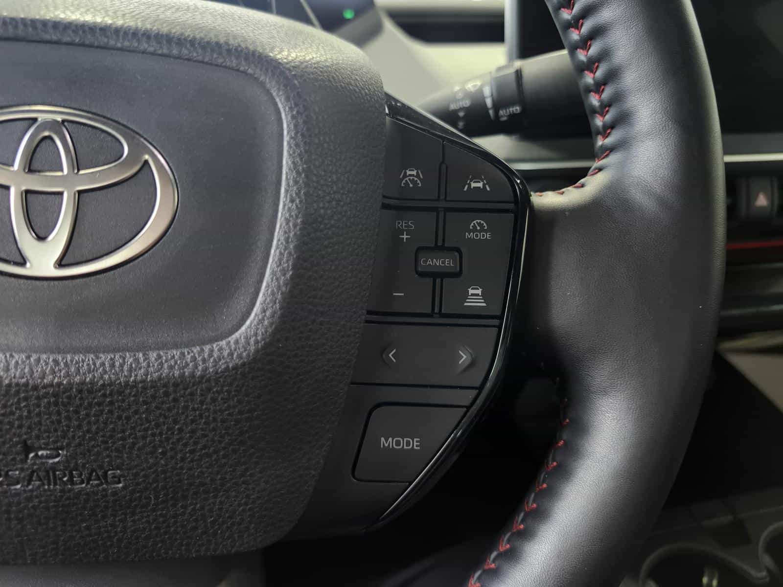 2023 Toyota Prius Prime XSE Premium - Image 19