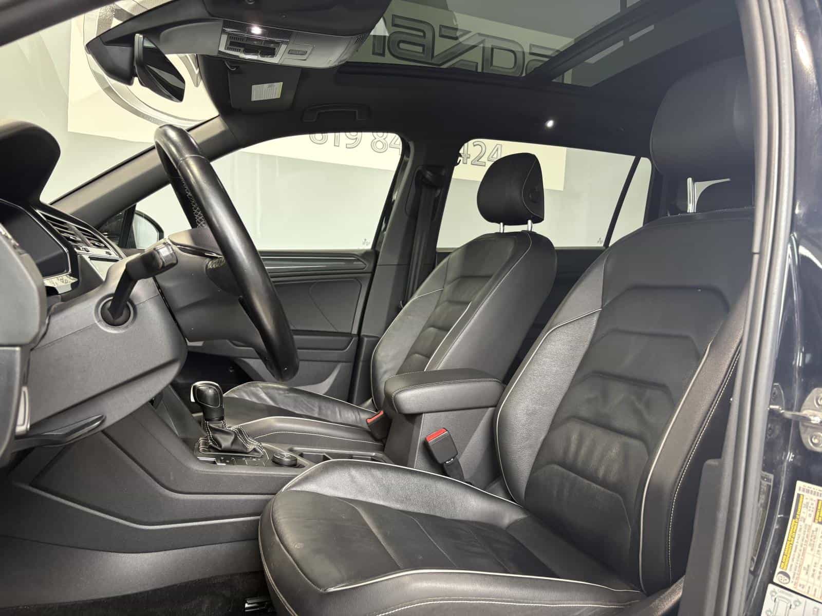 2021 Volkswagen Tiguan Highline - Image 13